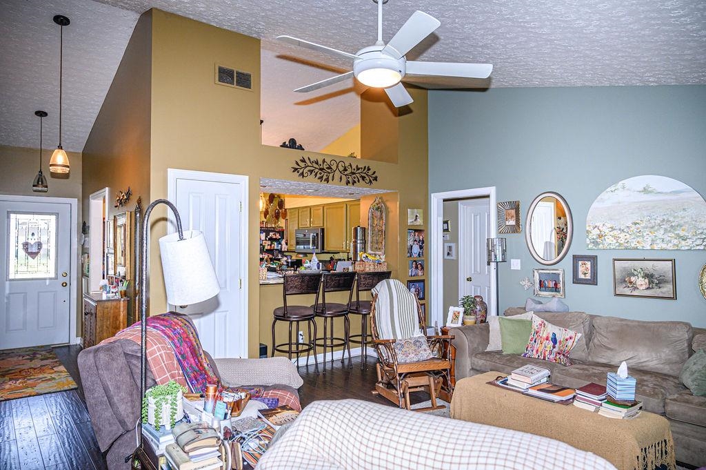 5385 Meadow Run Dr., Owensboro, Kentucky 42301, 3 Bedrooms Bedrooms, ,2 BathroomsBathrooms,Single Family Residence,For Sale,Meadow Run Dr.,95187