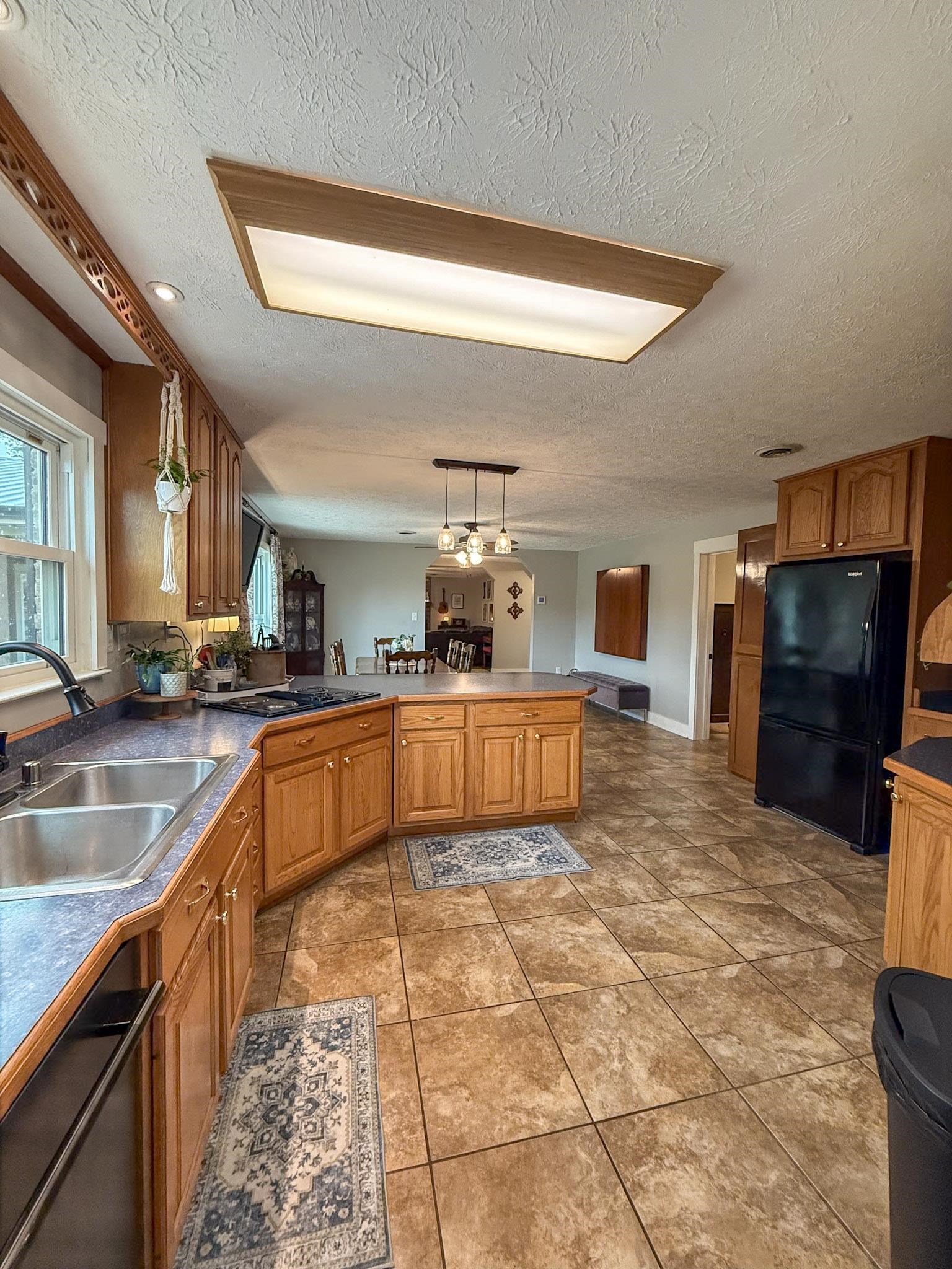 4100 State Rt 56 N, Calhoun, Kentucky 42327, 5 Bedrooms Bedrooms, ,3 BathroomsBathrooms,Single Family Residence,For Sale,State Rt 56 N,95197
