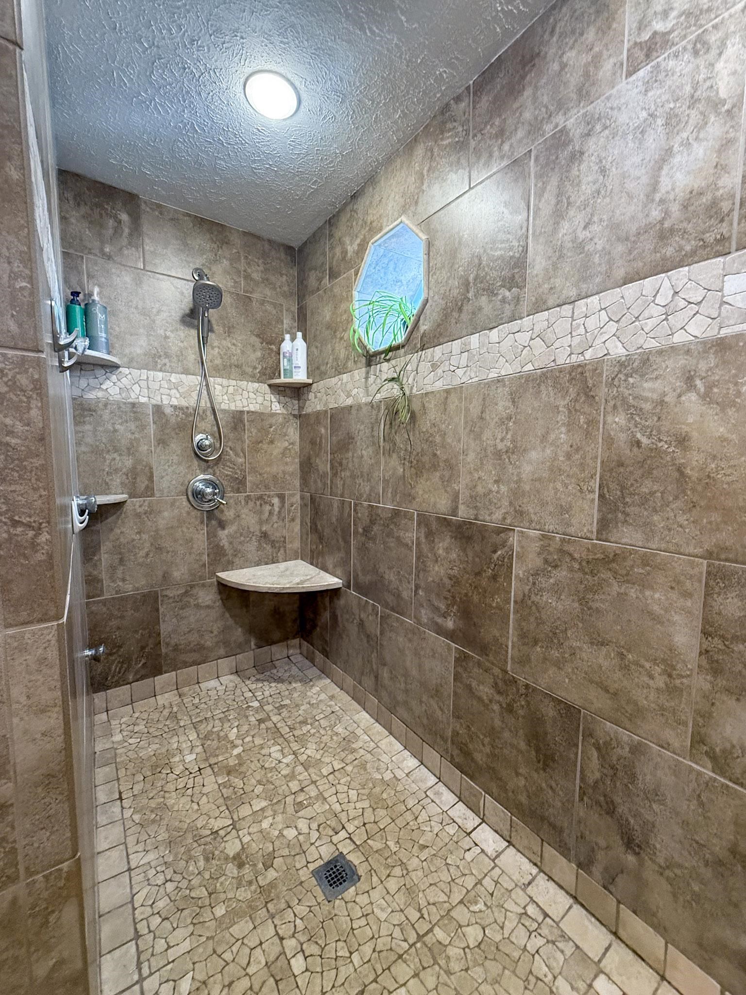 4100 State Rt 56 N, Calhoun, Kentucky 42327, 5 Bedrooms Bedrooms, ,3 BathroomsBathrooms,Single Family Residence,For Sale,State Rt 56 N,95197