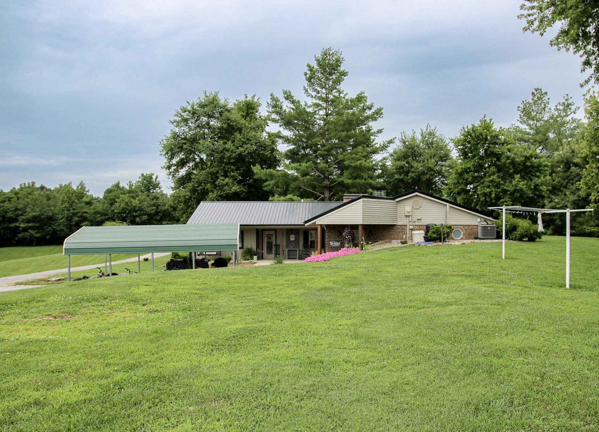 4100 State Rt 56 N, Calhoun, Kentucky 42327, 5 Bedrooms Bedrooms, ,3 BathroomsBathrooms,Single Family Residence,For Sale,State Rt 56 N,95197