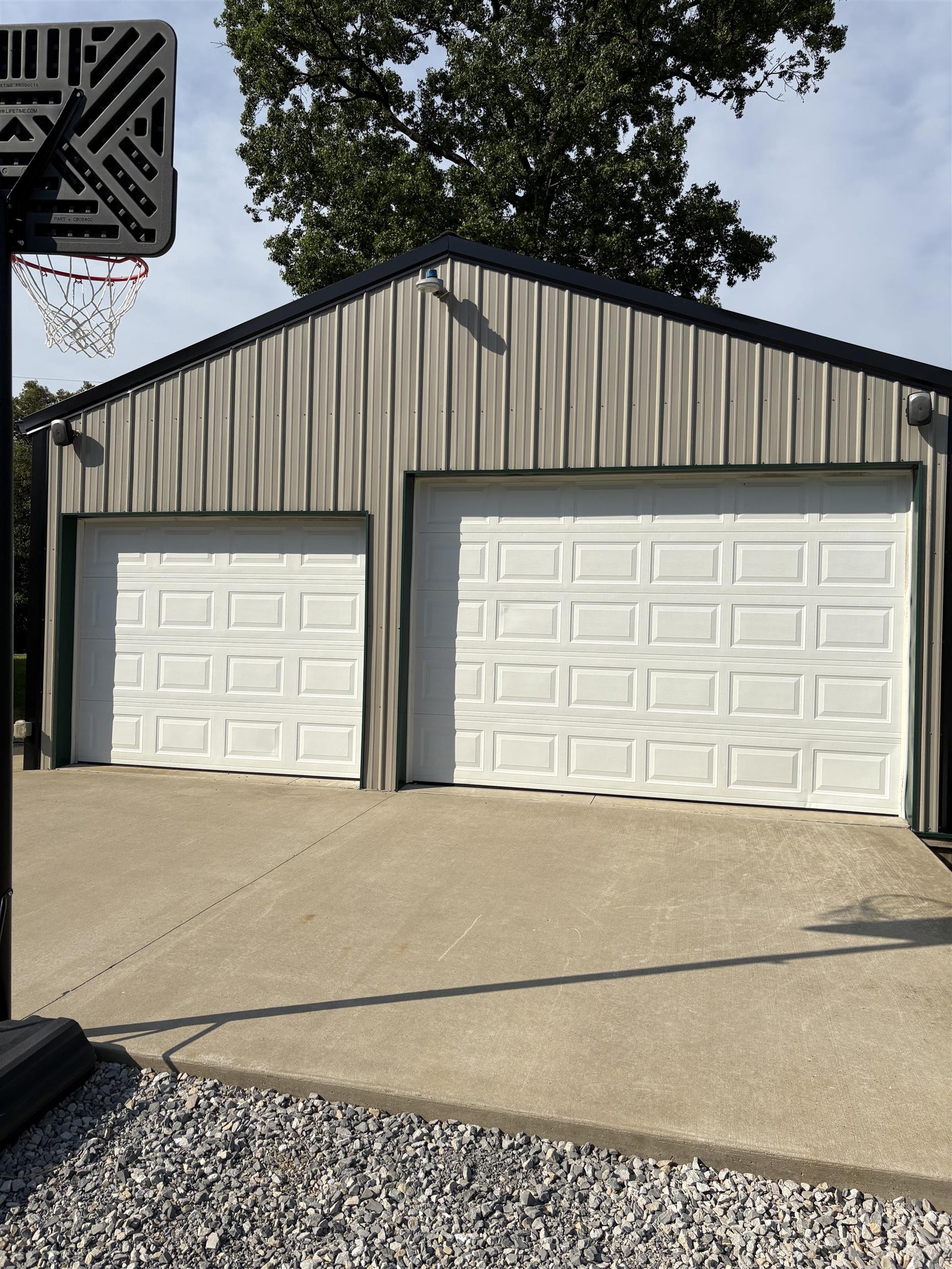 4100 State Rt 56 N, Calhoun, Kentucky 42327, 5 Bedrooms Bedrooms, ,3 BathroomsBathrooms,Single Family Residence,For Sale,State Rt 56 N,95197