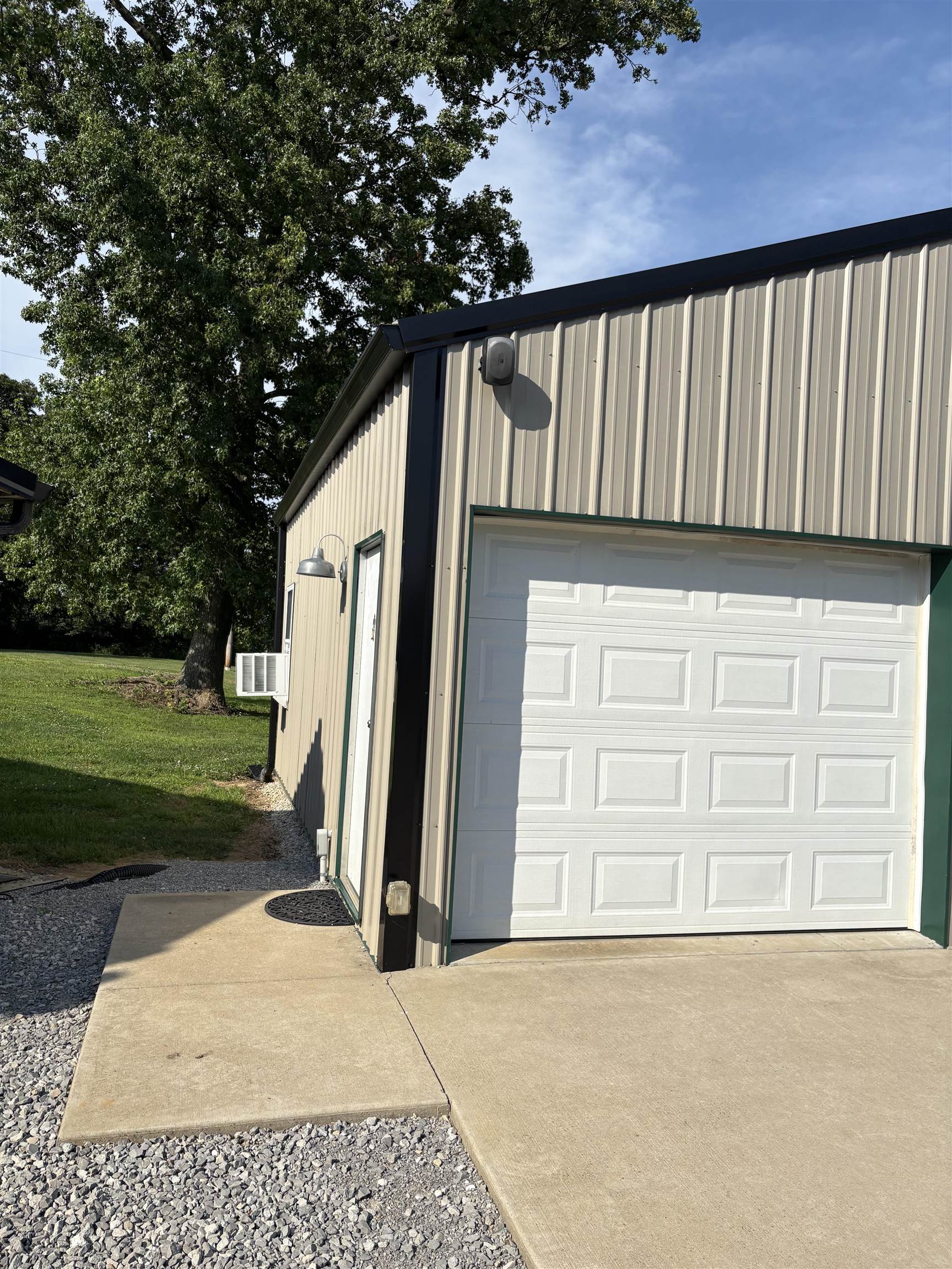 4100 State Rt 56 N, Calhoun, Kentucky 42327, 5 Bedrooms Bedrooms, ,3 BathroomsBathrooms,Single Family Residence,For Sale,State Rt 56 N,95197