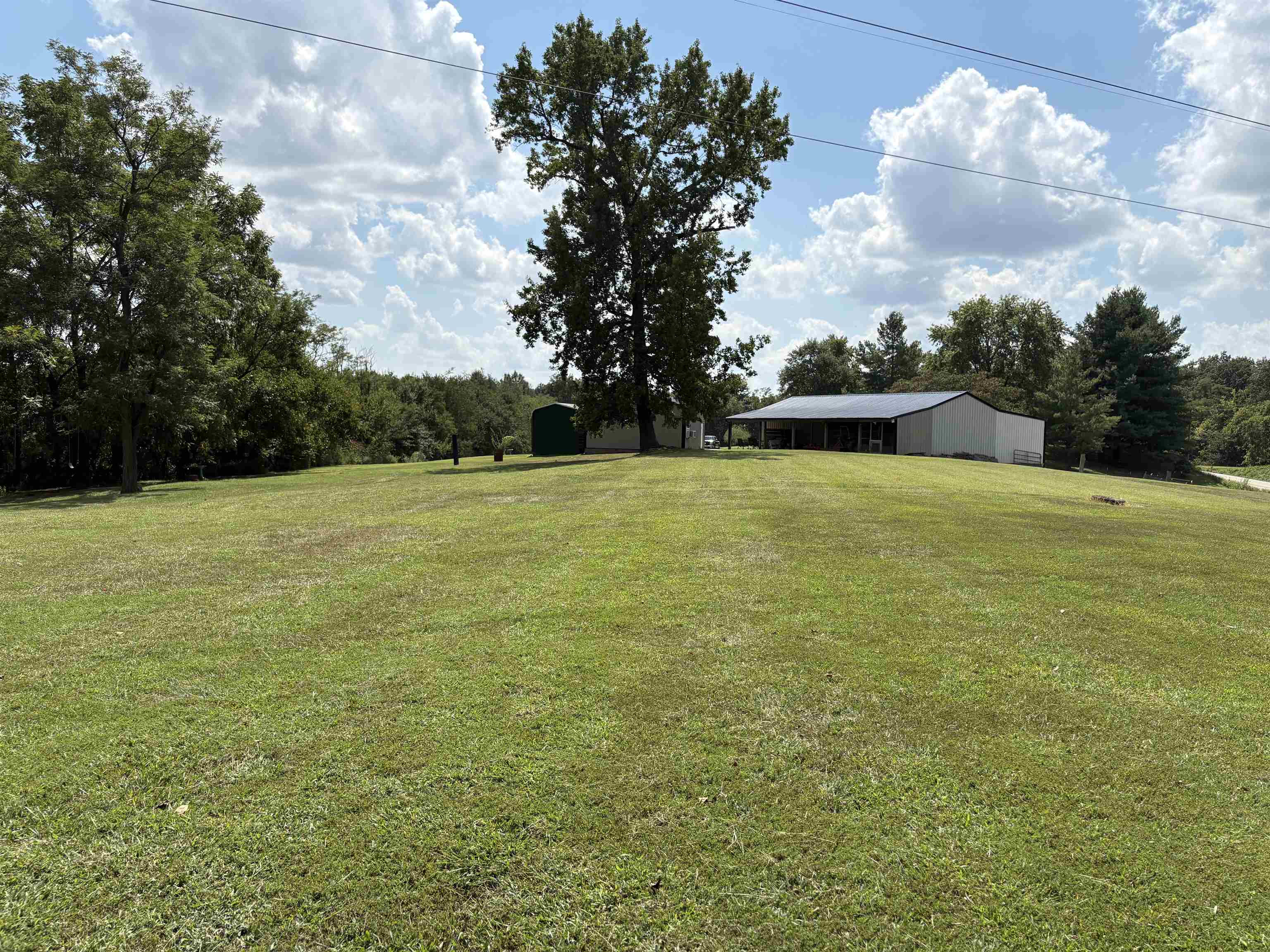 4100 State Rt 56 N, Calhoun, Kentucky 42327, 5 Bedrooms Bedrooms, ,3 BathroomsBathrooms,Single Family Residence,For Sale,State Rt 56 N,95197