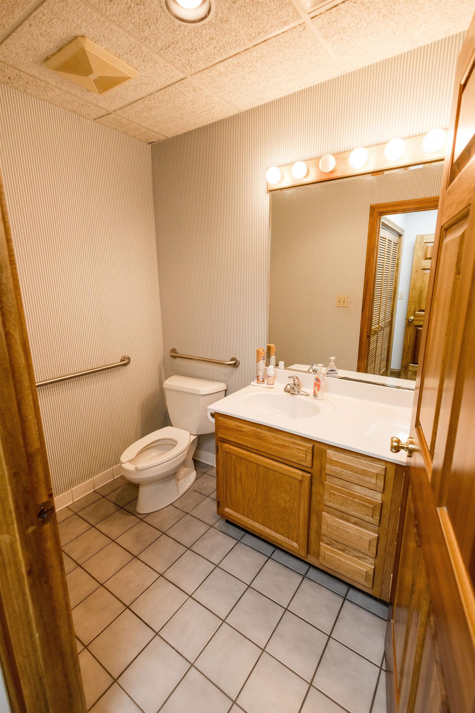 3030 Burlew Boulevard, Owensboro, Kentucky 42303, ,Office,For Sale,Burlew Boulevard,95204