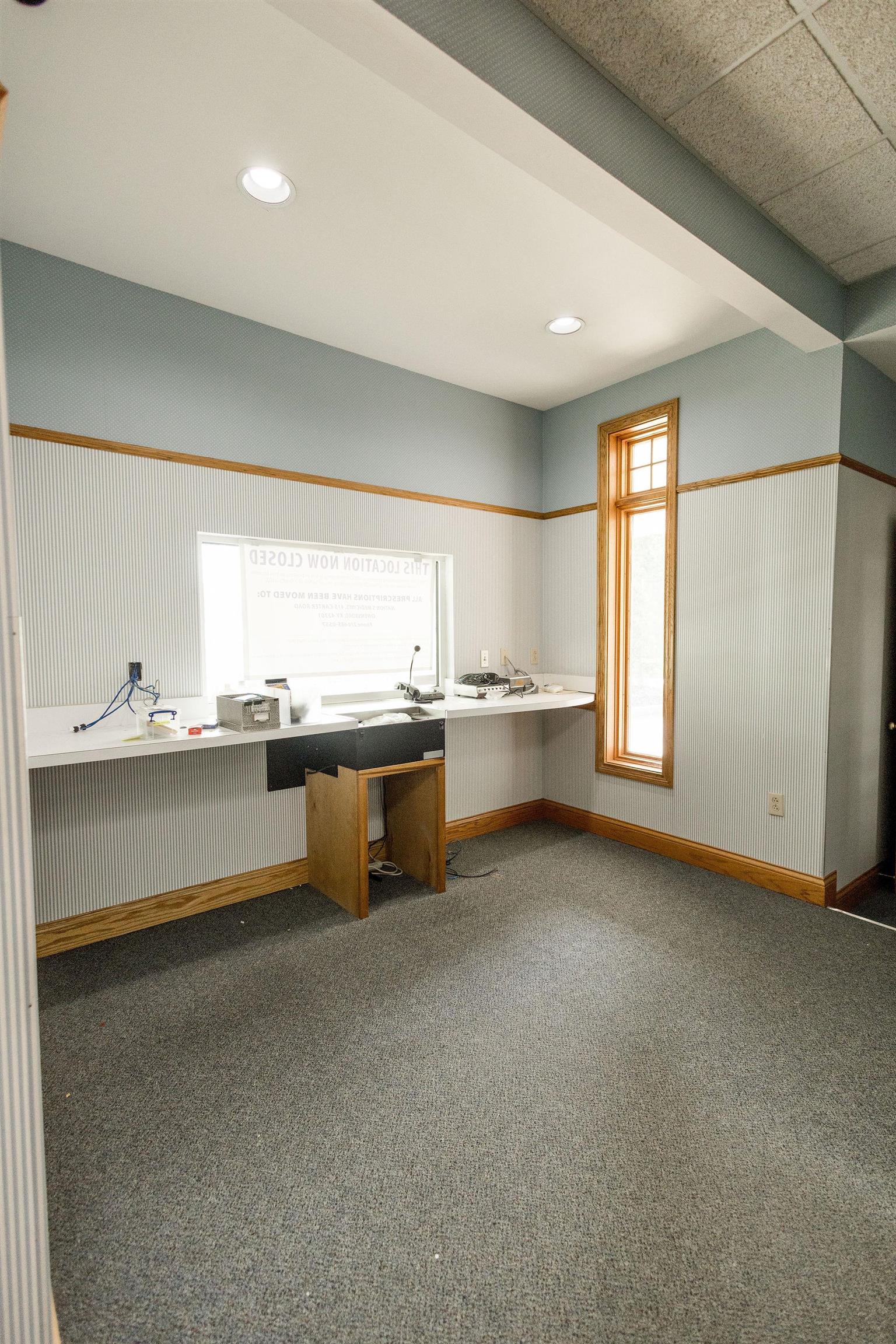 3030 Burlew Boulevard, Owensboro, Kentucky 42303, ,Office,For Sale,Burlew Boulevard,95204