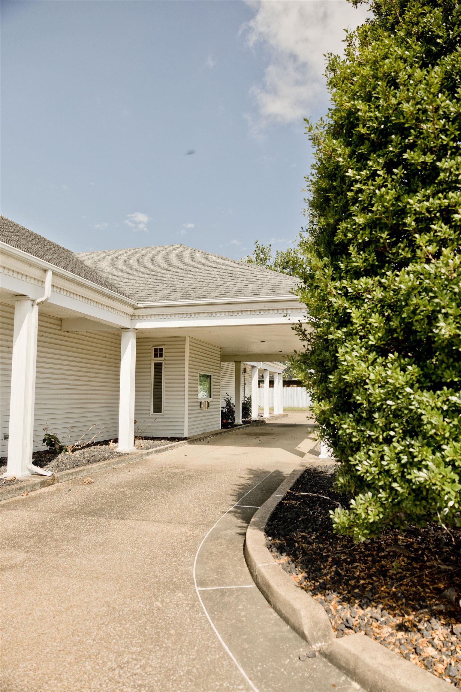 3030 Burlew Boulevard, Owensboro, Kentucky 42303, ,Office,For Sale,Burlew Boulevard,95204