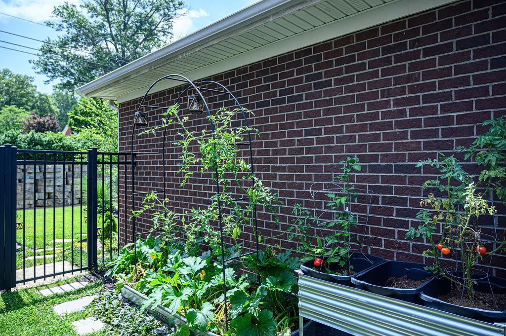 5442 Park Haven Bend, Owensboro, Kentucky 42303, 4 Bedrooms Bedrooms, ,2 BathroomsBathrooms,Single Family Residence,For Sale,Park Haven Bend,95216