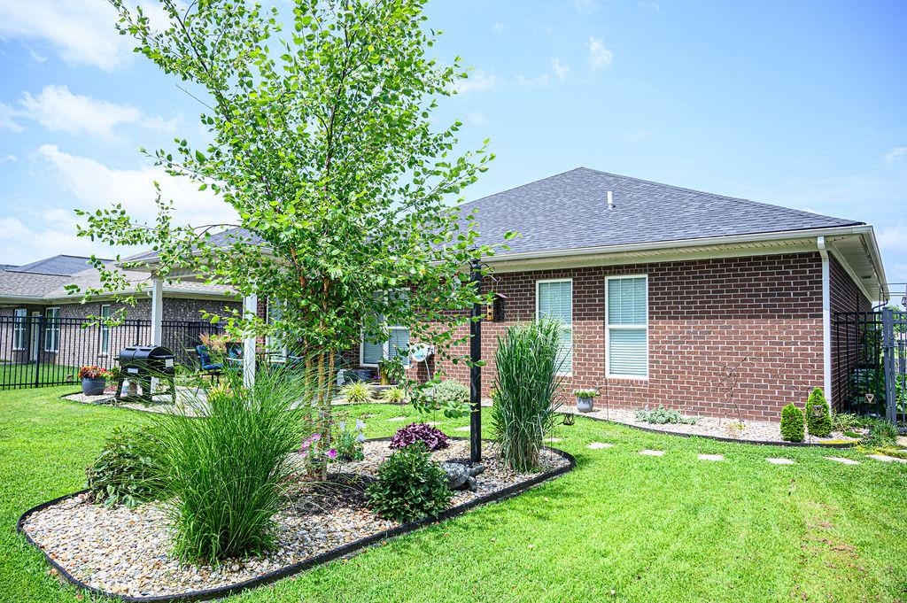 5442 Park Haven Bend, Owensboro, Kentucky 42303, 4 Bedrooms Bedrooms, ,2 BathroomsBathrooms,Single Family Residence,For Sale,Park Haven Bend,95216