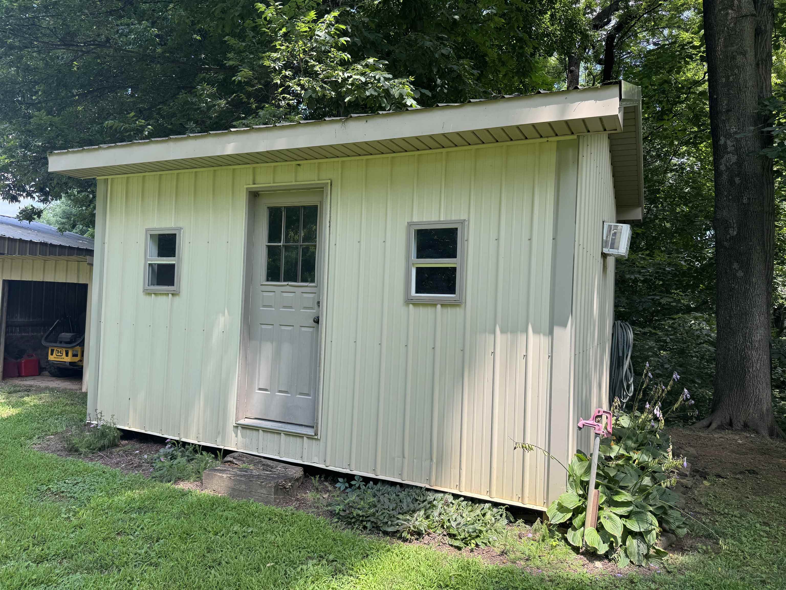 8700 Hwy 56, Owensboro, Kentucky 42303, 3 Bedrooms Bedrooms, ,2 BathroomsBathrooms,Single Family Residence,For Sale,Hwy 56,95225