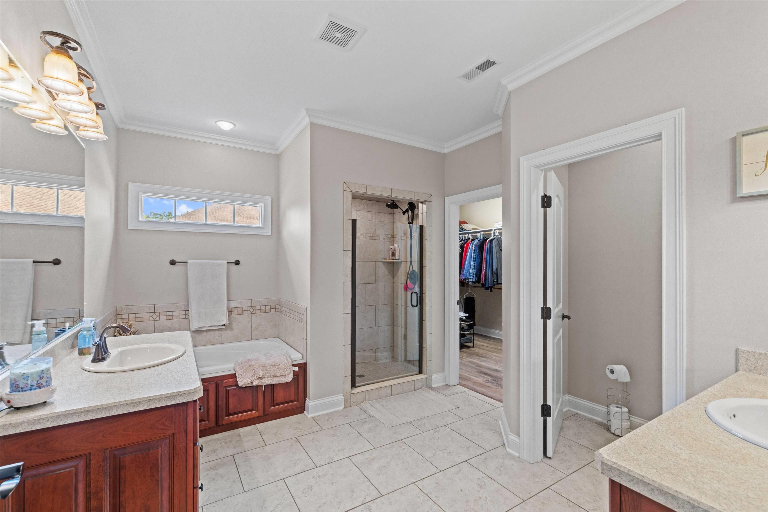3130 Forest Edge Cove, Owensboro, Kentucky 42303, 4 Bedrooms Bedrooms, ,3 BathroomsBathrooms,Single Family Residence,For Sale,Forest Edge Cove,95260
