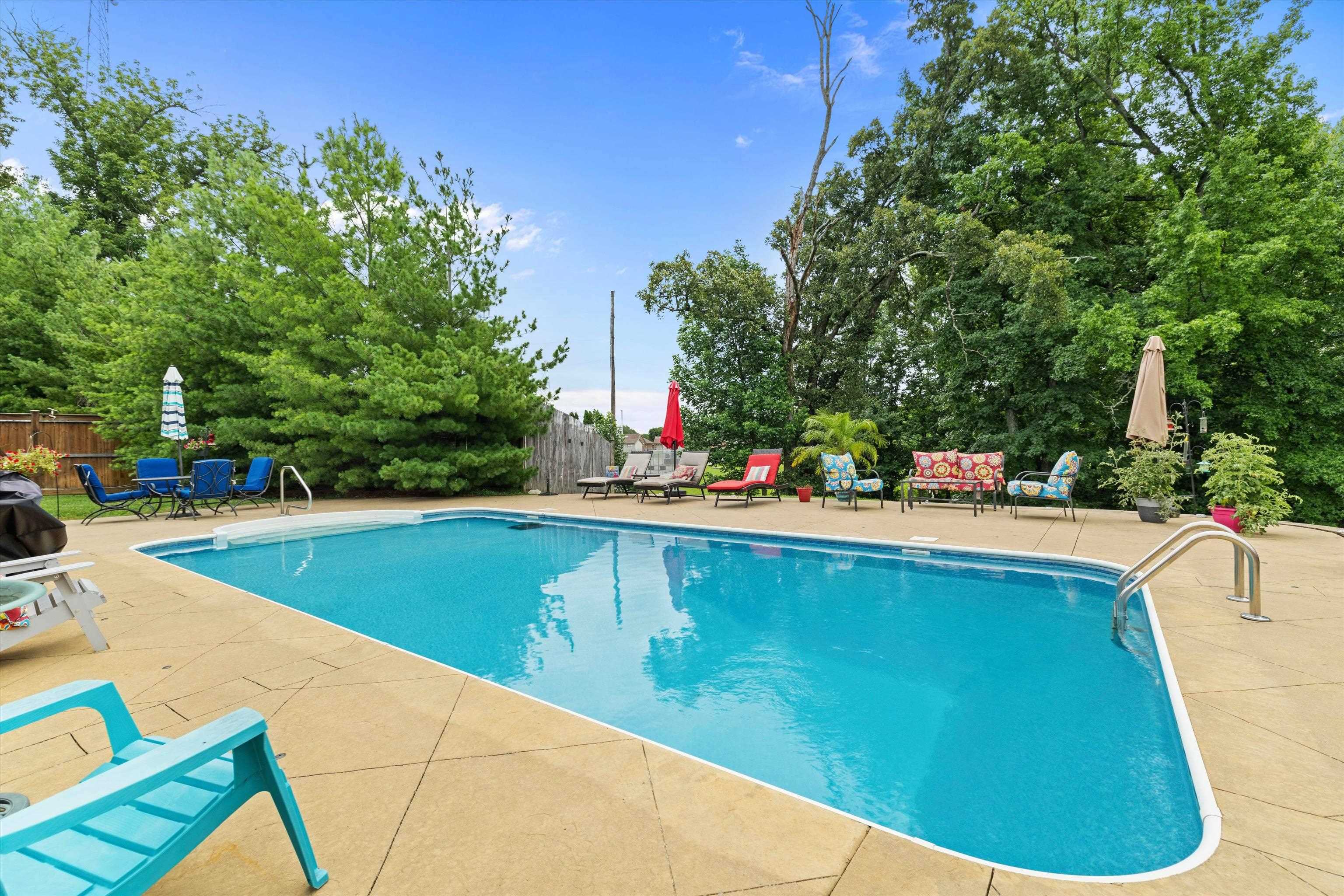 3130 Forest Edge Cove, Owensboro, Kentucky 42303, 4 Bedrooms Bedrooms, ,3 BathroomsBathrooms,Single Family Residence,For Sale,Forest Edge Cove,95260