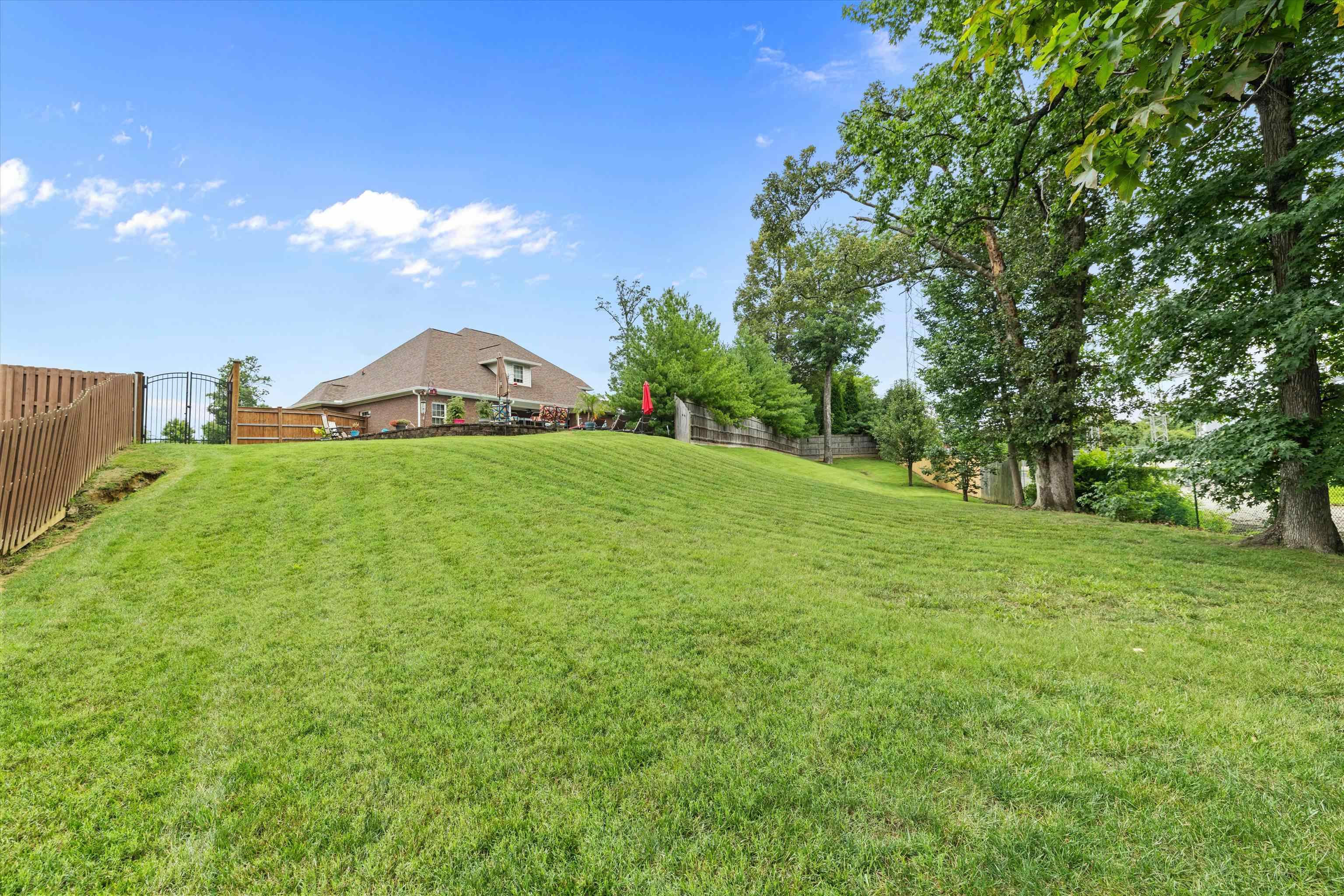 3130 Forest Edge Cove, Owensboro, Kentucky 42303, 4 Bedrooms Bedrooms, ,3 BathroomsBathrooms,Single Family Residence,For Sale,Forest Edge Cove,95260