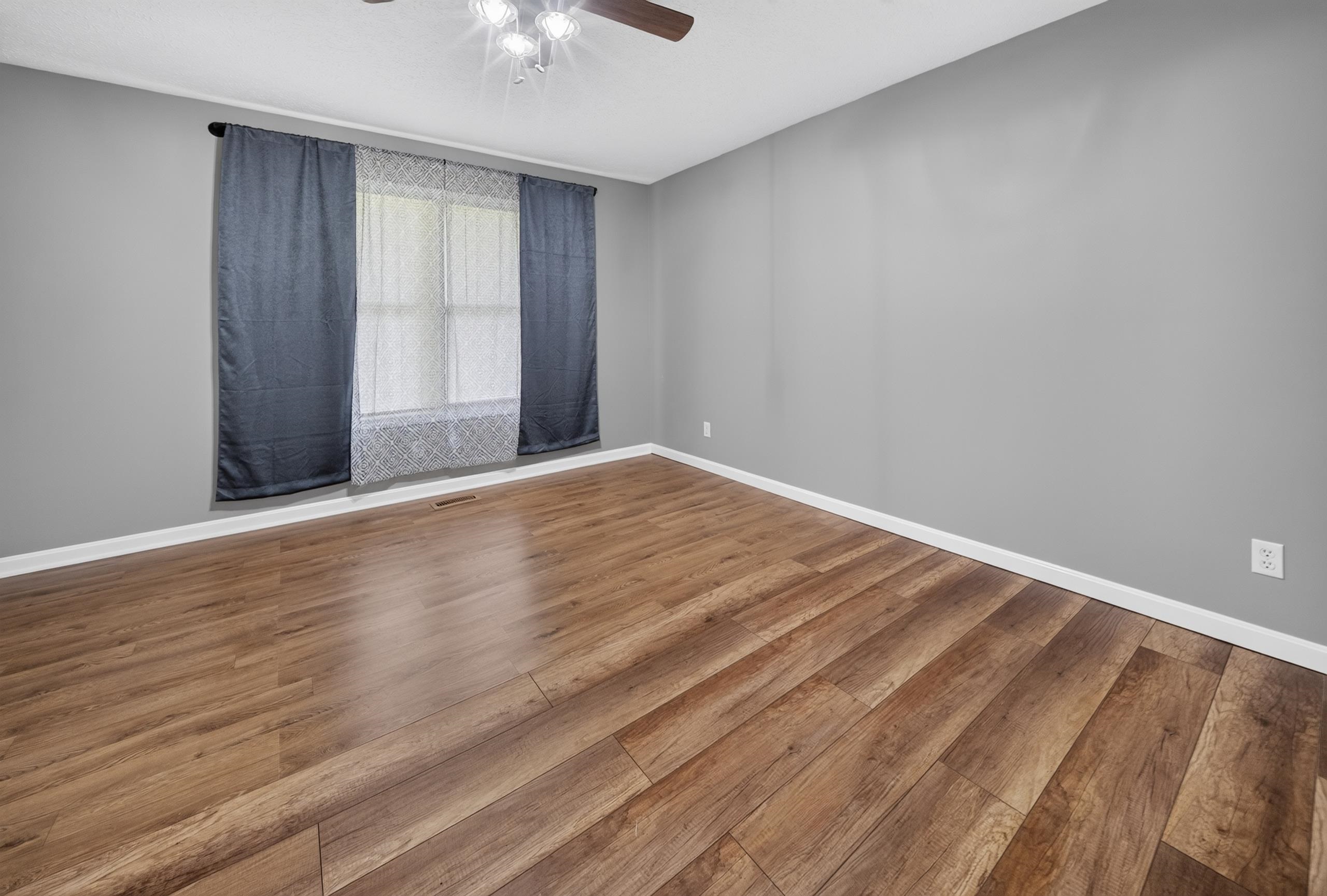 782 Sinclair Ave, Henderson, Kentucky 42420, 4 Bedrooms Bedrooms, ,2 BathroomsBathrooms,Single Family Residence,For Sale,Sinclair Ave,95263