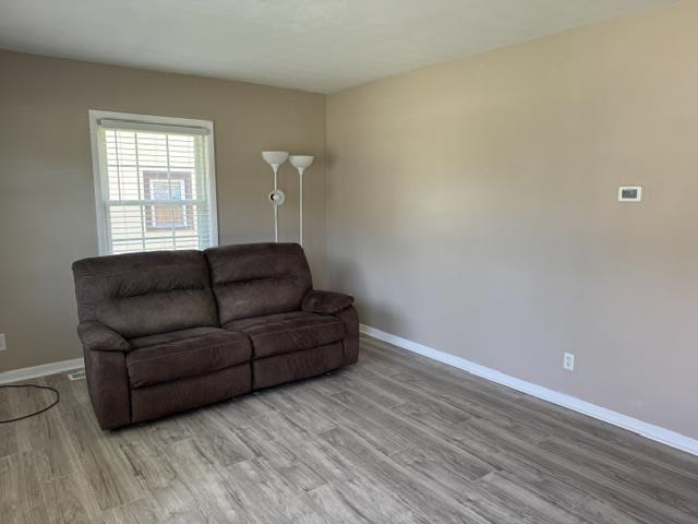 2904 Allen St, Owensboro, Kentucky 42301, 2 Bedrooms Bedrooms, ,1 BathroomBathrooms,Single Family Residence,For Sale,Allen St,95272