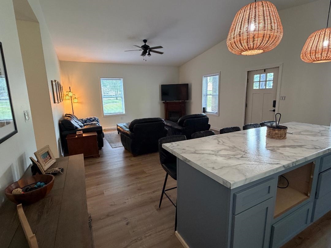 415 Indian Ridge Road, Falls of Rough, Kentucky 40119, 3 Bedrooms Bedrooms, ,1 BathroomBathrooms,Single Family Residence,For Sale,Indian Ridge Road,95275