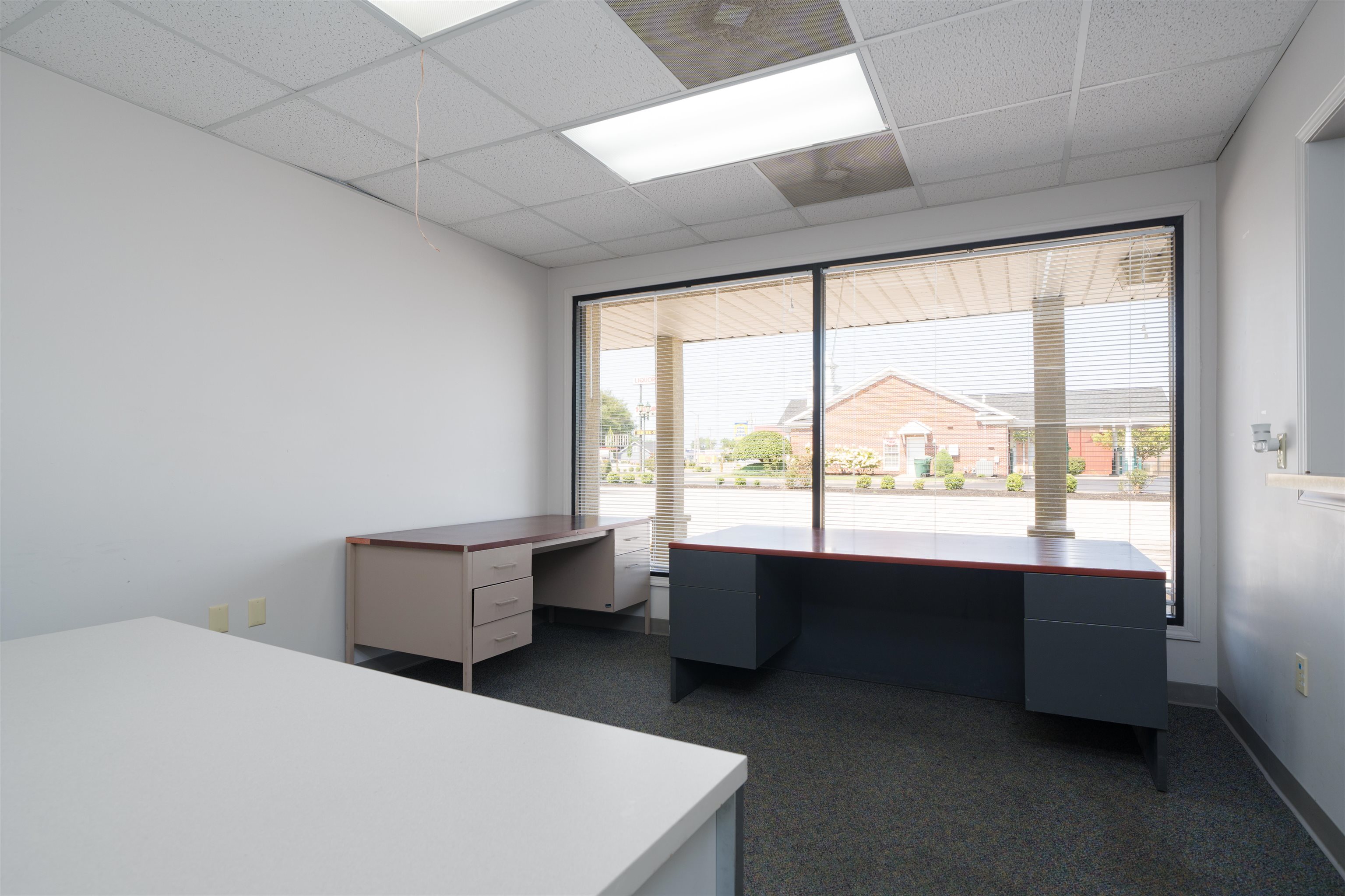 2429 Parrish Avenue, Owensboro, Kentucky 42301, ,Office,For Sale,Parrish Avenue,95279
