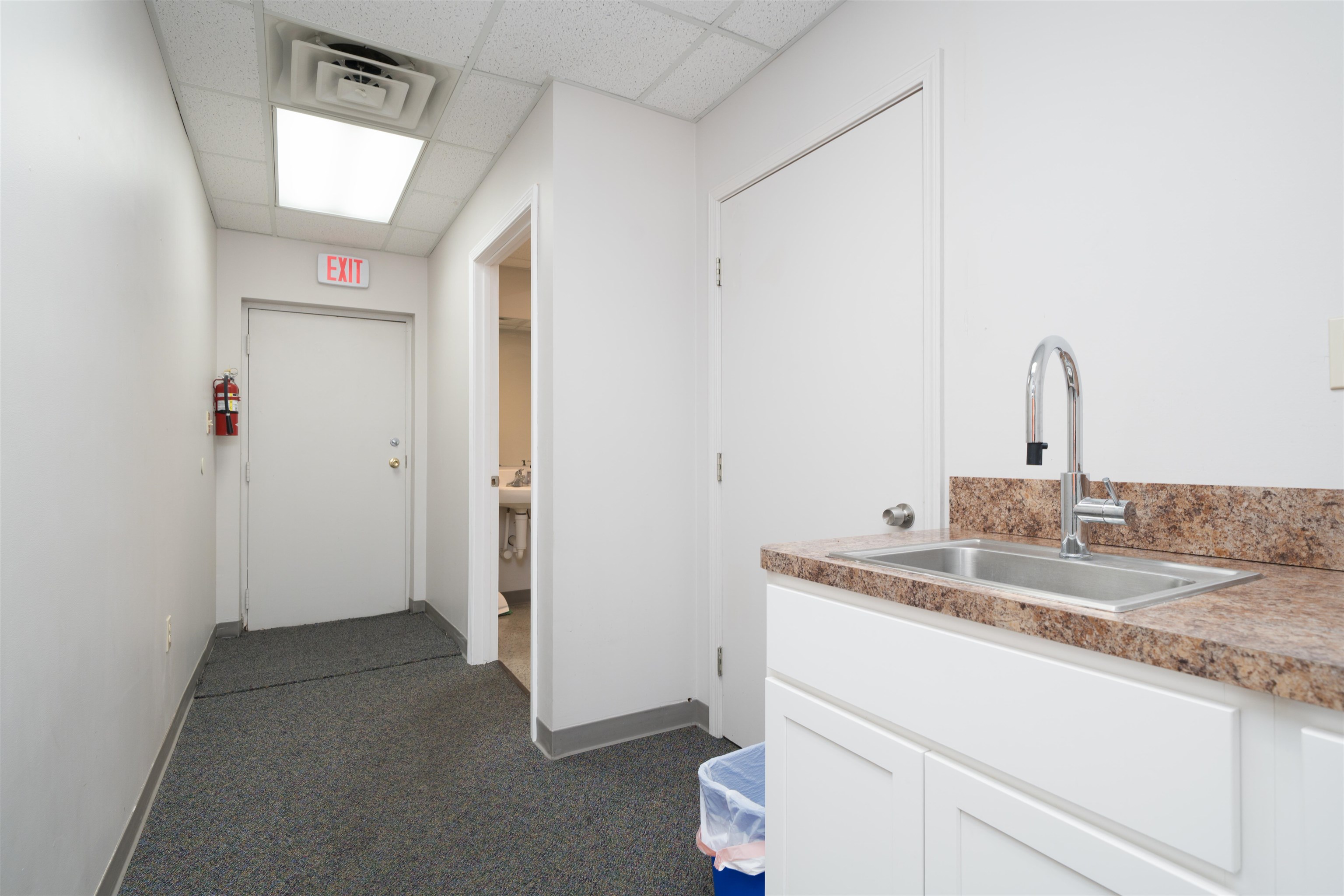 2429 Parrish Avenue, Owensboro, Kentucky 42301, ,Office,For Sale,Parrish Avenue,95279