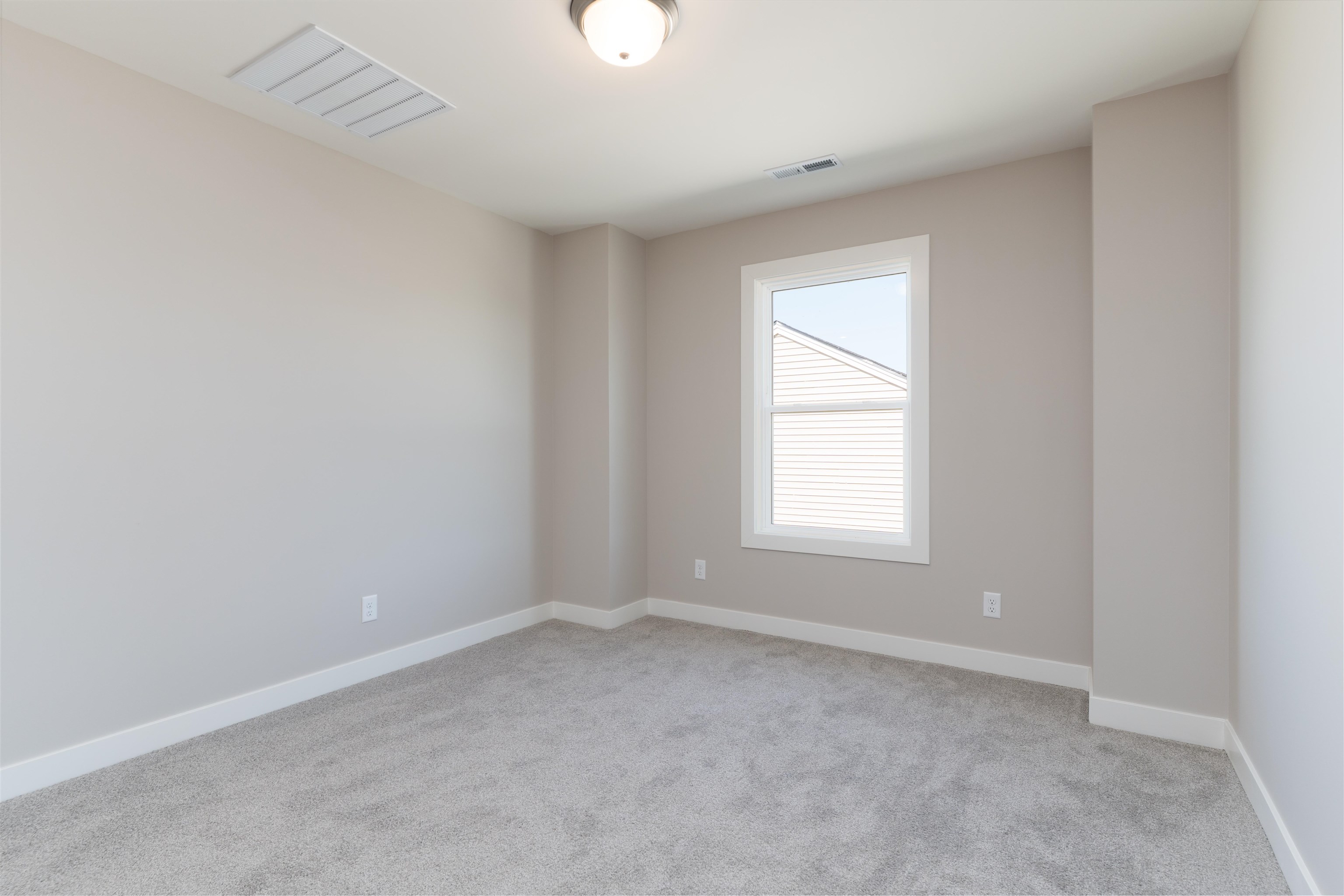 4077 Kimberlite Ave, Owensboro, Kentucky 42303, 4 Bedrooms Bedrooms, ,2 BathroomsBathrooms,Single Family Residence,For Sale,Kimberlite Ave,95301