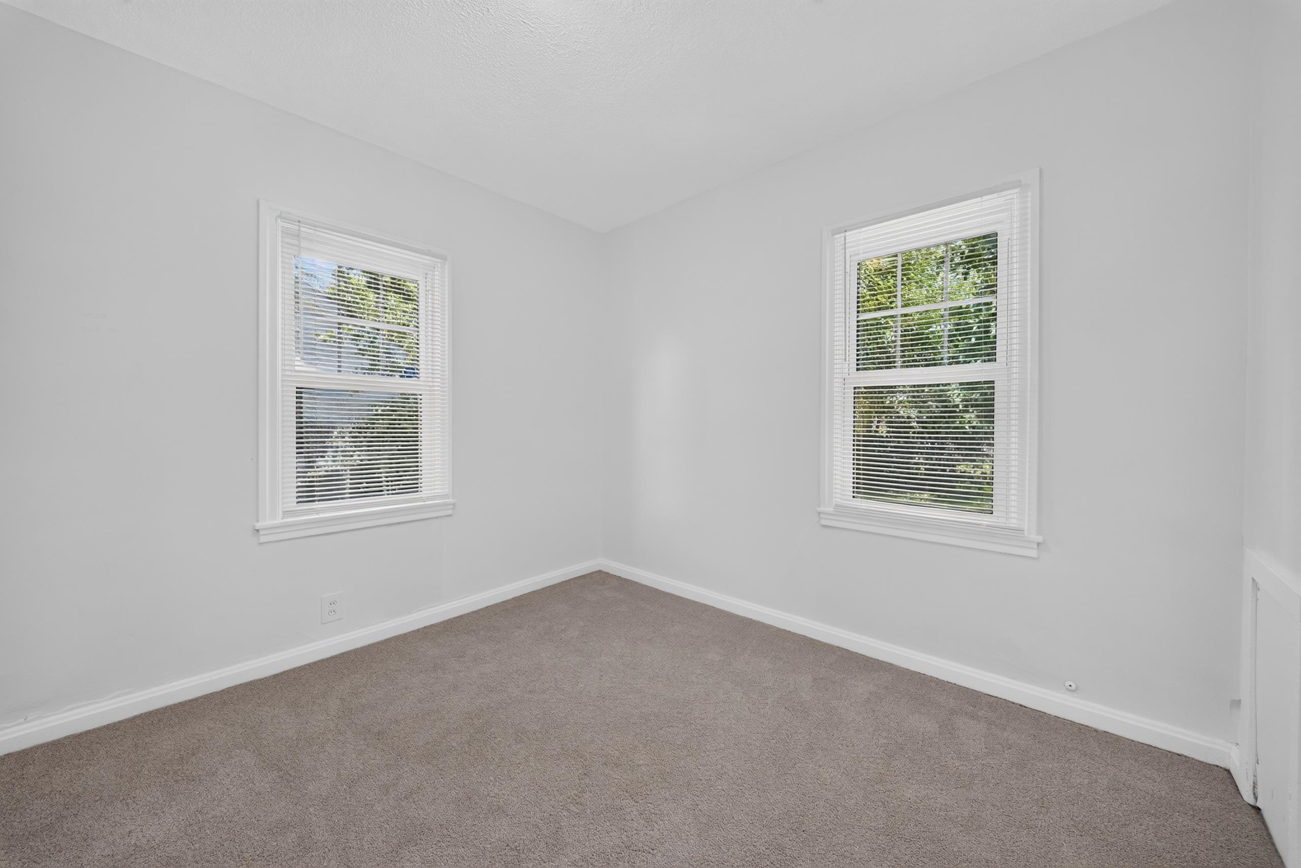 2554 Riverside Dr, Evansville, Indiana 47714, 3 Bedrooms Bedrooms, ,1 BathroomBathrooms,Single Family Residence,For Sale,Riverside Dr,95305