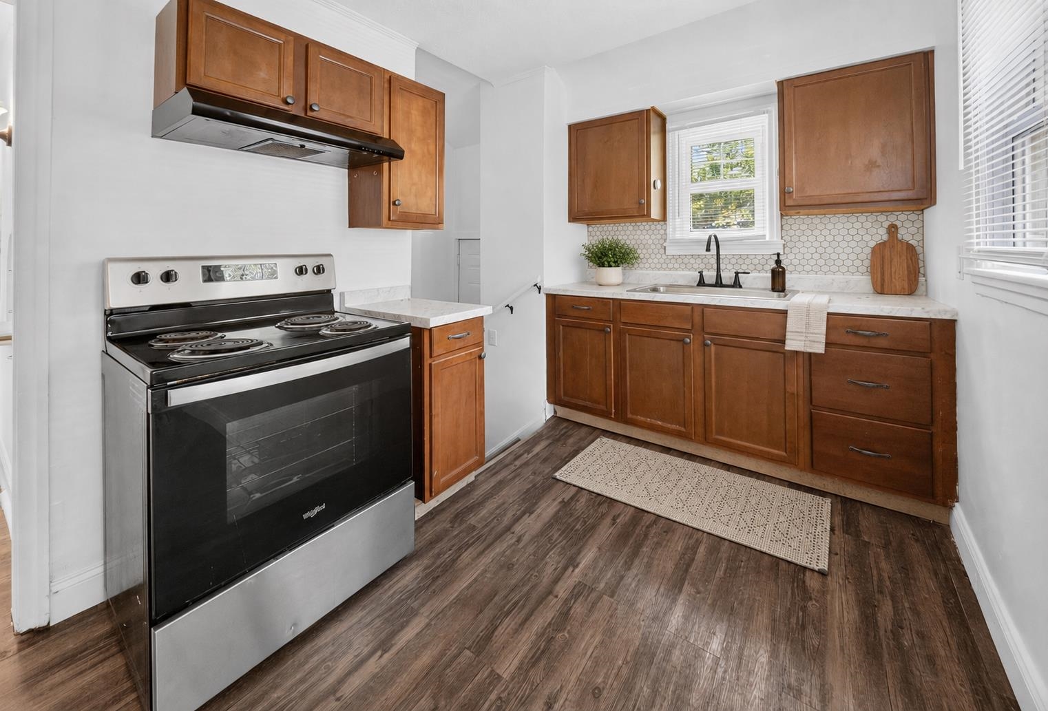 2554 Riverside Dr, Evansville, Indiana 47714, 3 Bedrooms Bedrooms, ,1 BathroomBathrooms,Single Family Residence,For Sale,Riverside Dr,95305