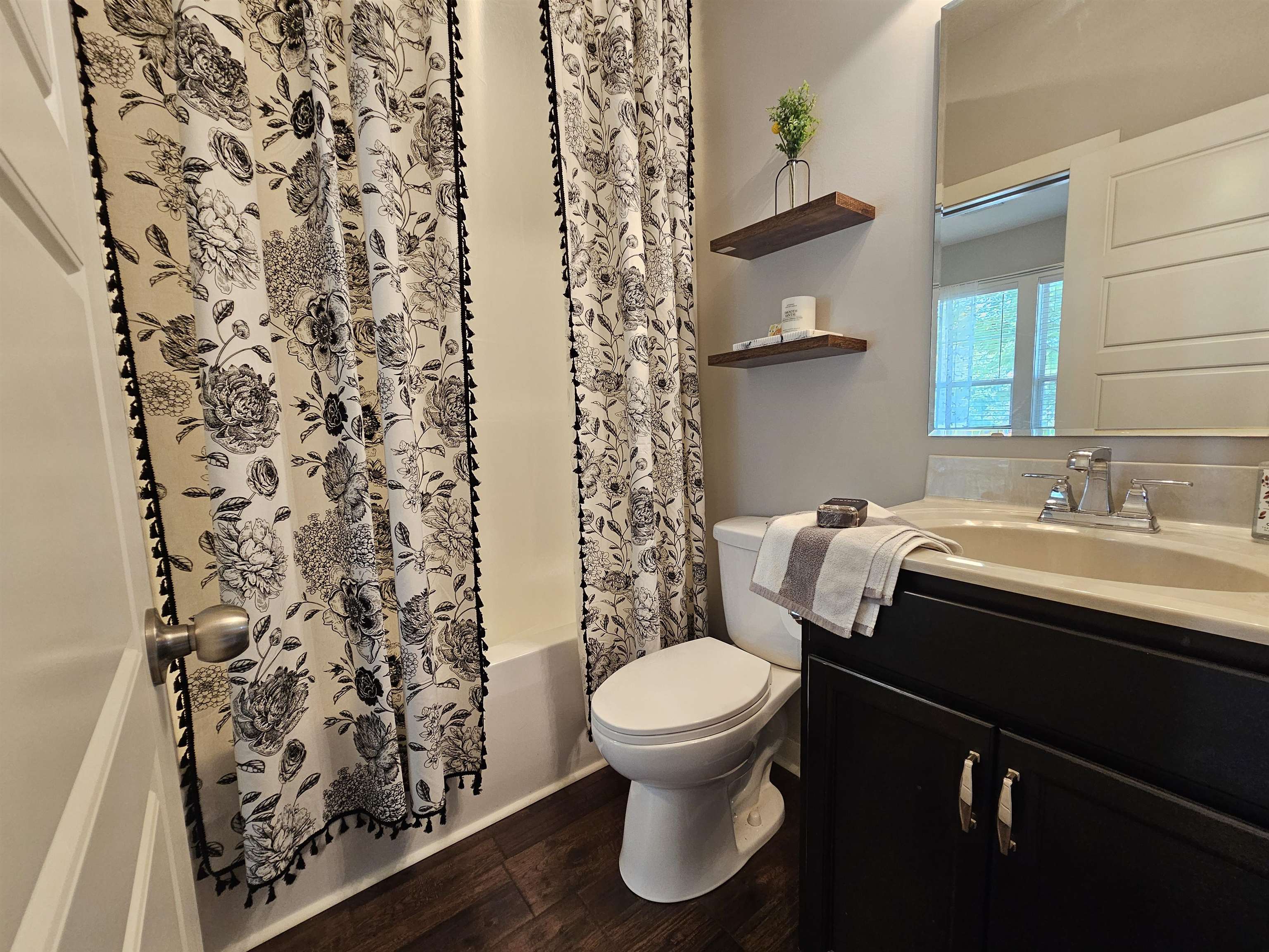 6411 Valley Brook Trace, Utica, Kentucky 42376, 3 Bedrooms Bedrooms, ,2 BathroomsBathrooms,Single Family Residence,For Sale,Valley Brook Trace,95316