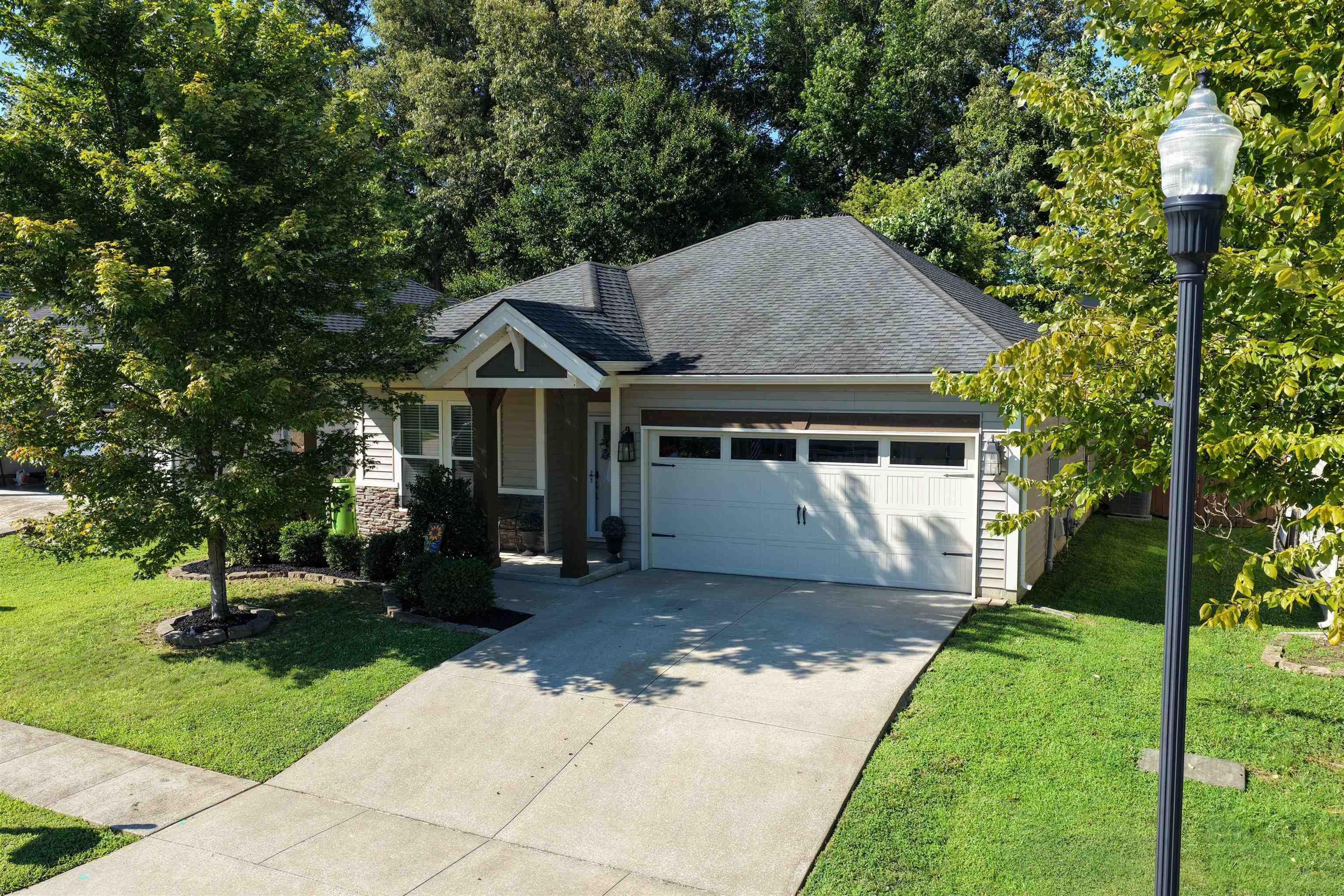 6411 Valley Brook Trace, Utica, Kentucky 42376, 3 Bedrooms Bedrooms, ,2 BathroomsBathrooms,Single Family Residence,For Sale,Valley Brook Trace,95316