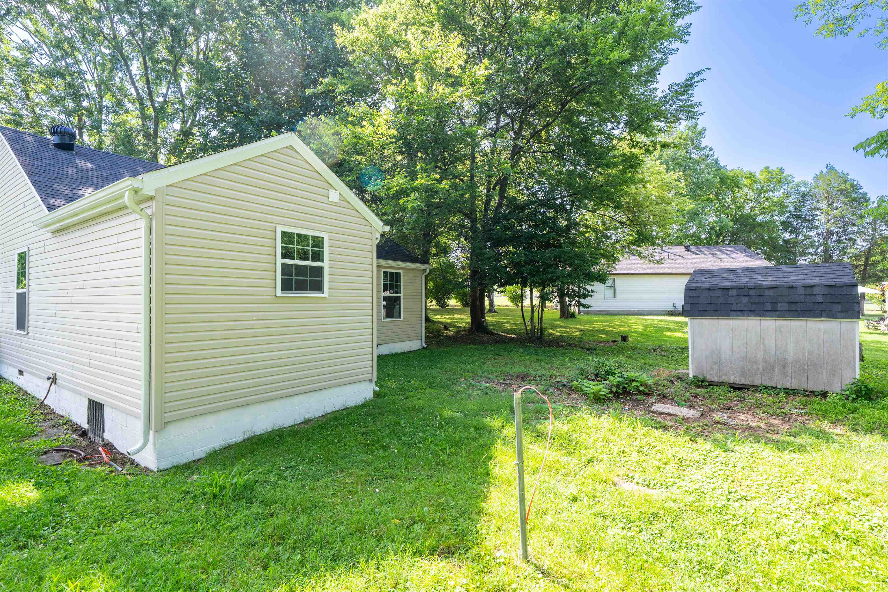 2028 Hall St., Owensboro, Kentucky 42303, 2 Bedrooms Bedrooms, ,2 BathroomsBathrooms,Single Family Residence,For Sale,Hall St.,95321