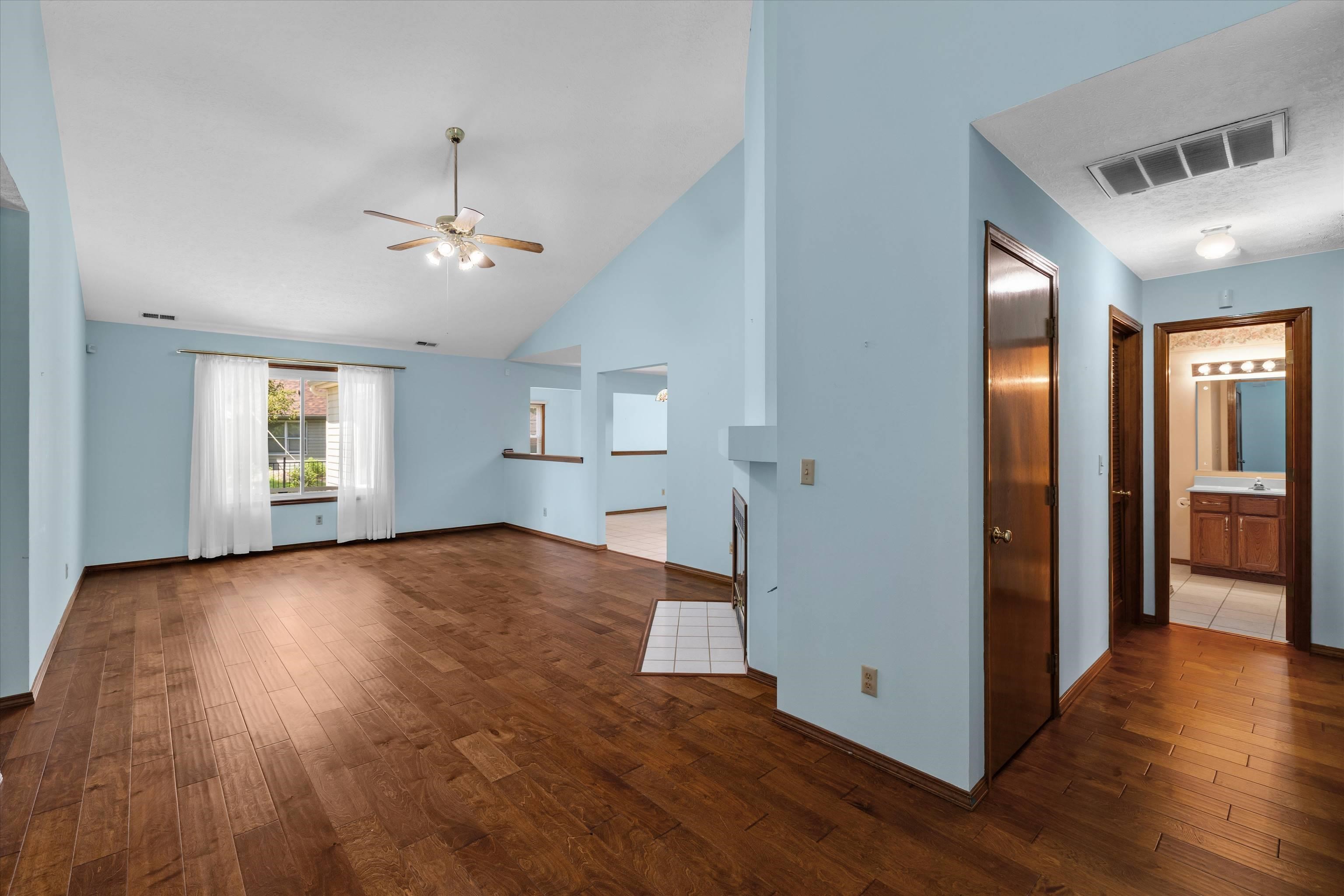 4610 McIntire Crossing, Owensboro, Kentucky 42301, 3 Bedrooms Bedrooms, ,2 BathroomsBathrooms,Single Family Residence,For Sale,McIntire Crossing,95379