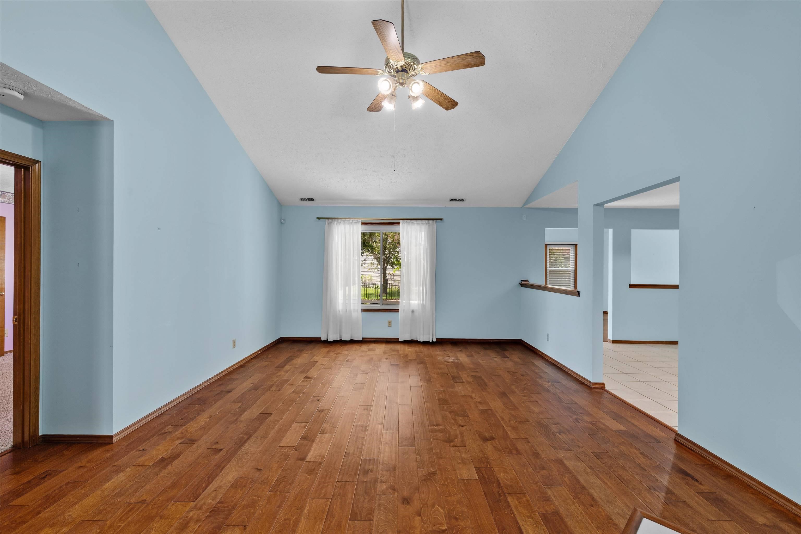 4610 McIntire Crossing, Owensboro, Kentucky 42301, 3 Bedrooms Bedrooms, ,2 BathroomsBathrooms,Single Family Residence,For Sale,McIntire Crossing,95379