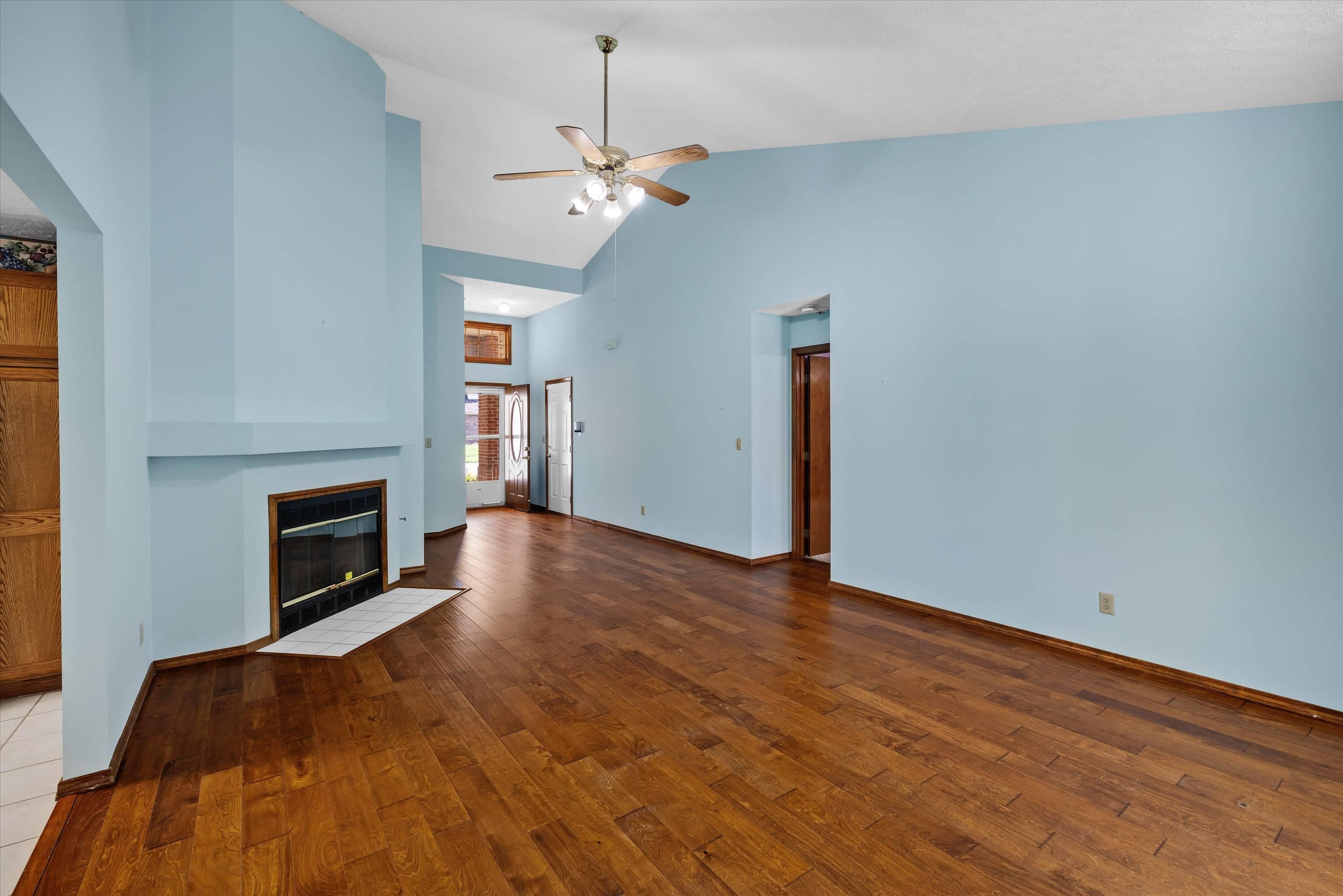 4610 McIntire Crossing, Owensboro, Kentucky 42301, 3 Bedrooms Bedrooms, ,2 BathroomsBathrooms,Single Family Residence,For Sale,McIntire Crossing,95379