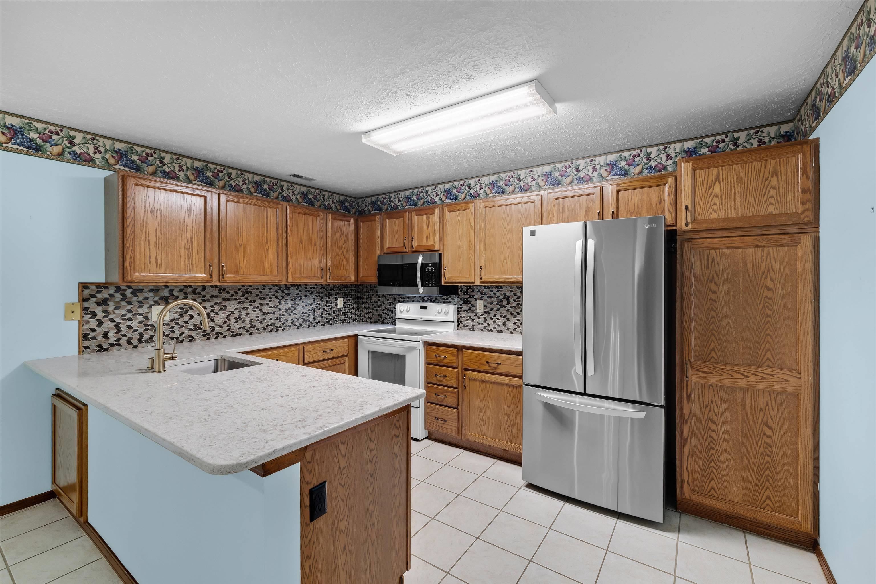 4610 McIntire Crossing, Owensboro, Kentucky 42301, 3 Bedrooms Bedrooms, ,2 BathroomsBathrooms,Single Family Residence,For Sale,McIntire Crossing,95379