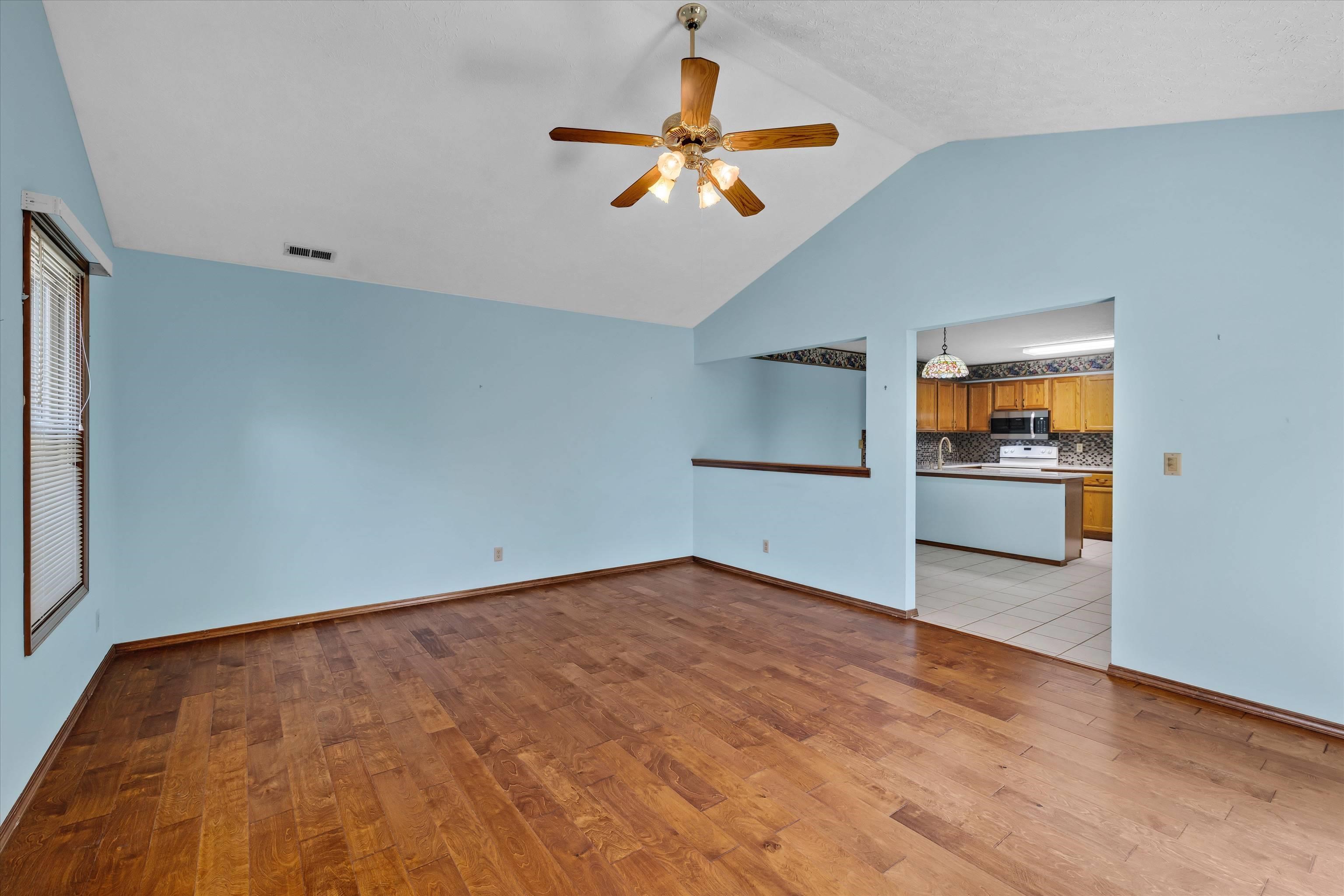 4610 McIntire Crossing, Owensboro, Kentucky 42301, 3 Bedrooms Bedrooms, ,2 BathroomsBathrooms,Single Family Residence,For Sale,McIntire Crossing,95379