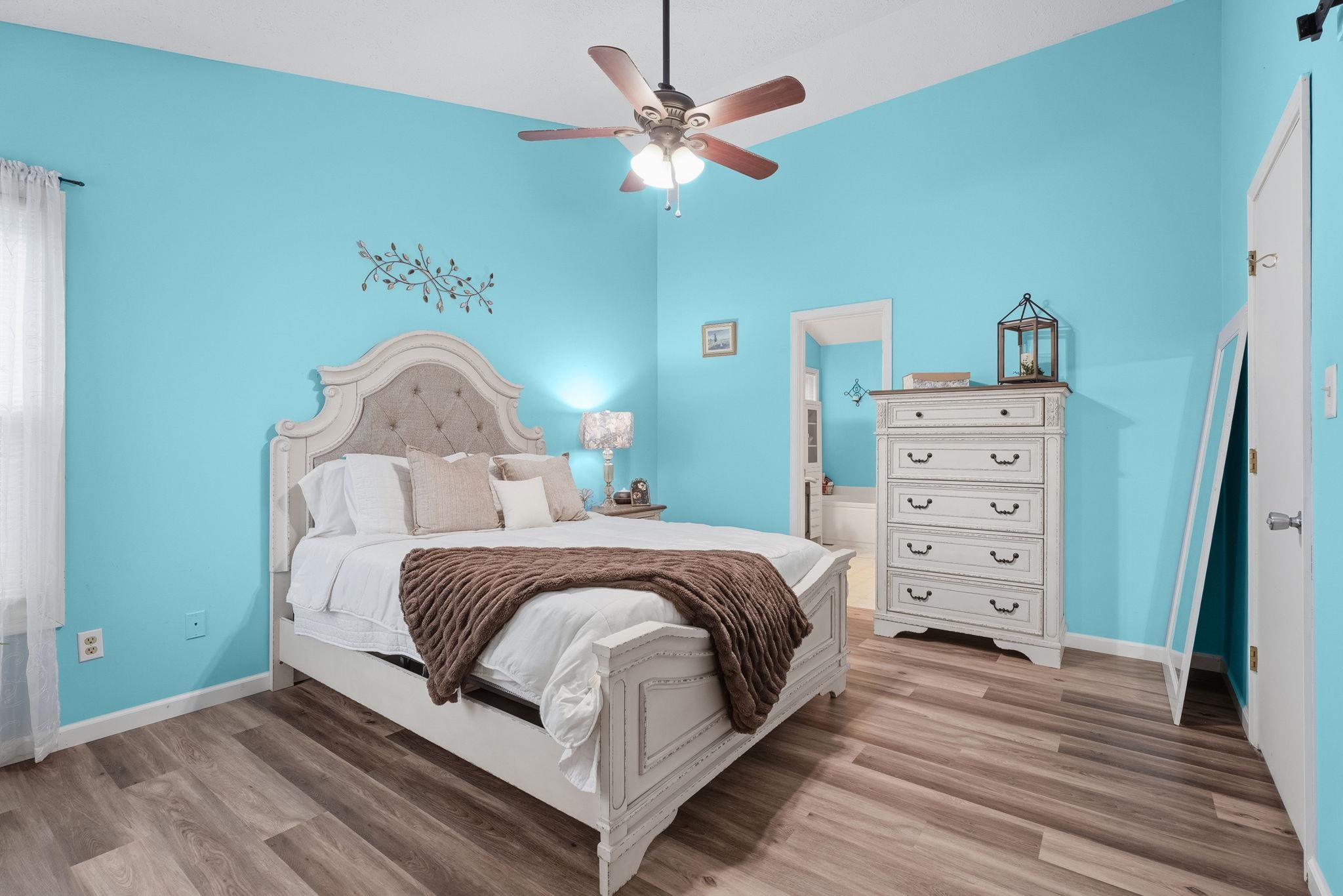 3721 War Admiral Drive, Owensboro, Kentucky 42303, 3 Bedrooms Bedrooms, ,2 BathroomsBathrooms,Single Family Residence,For Sale,War Admiral Drive,95386