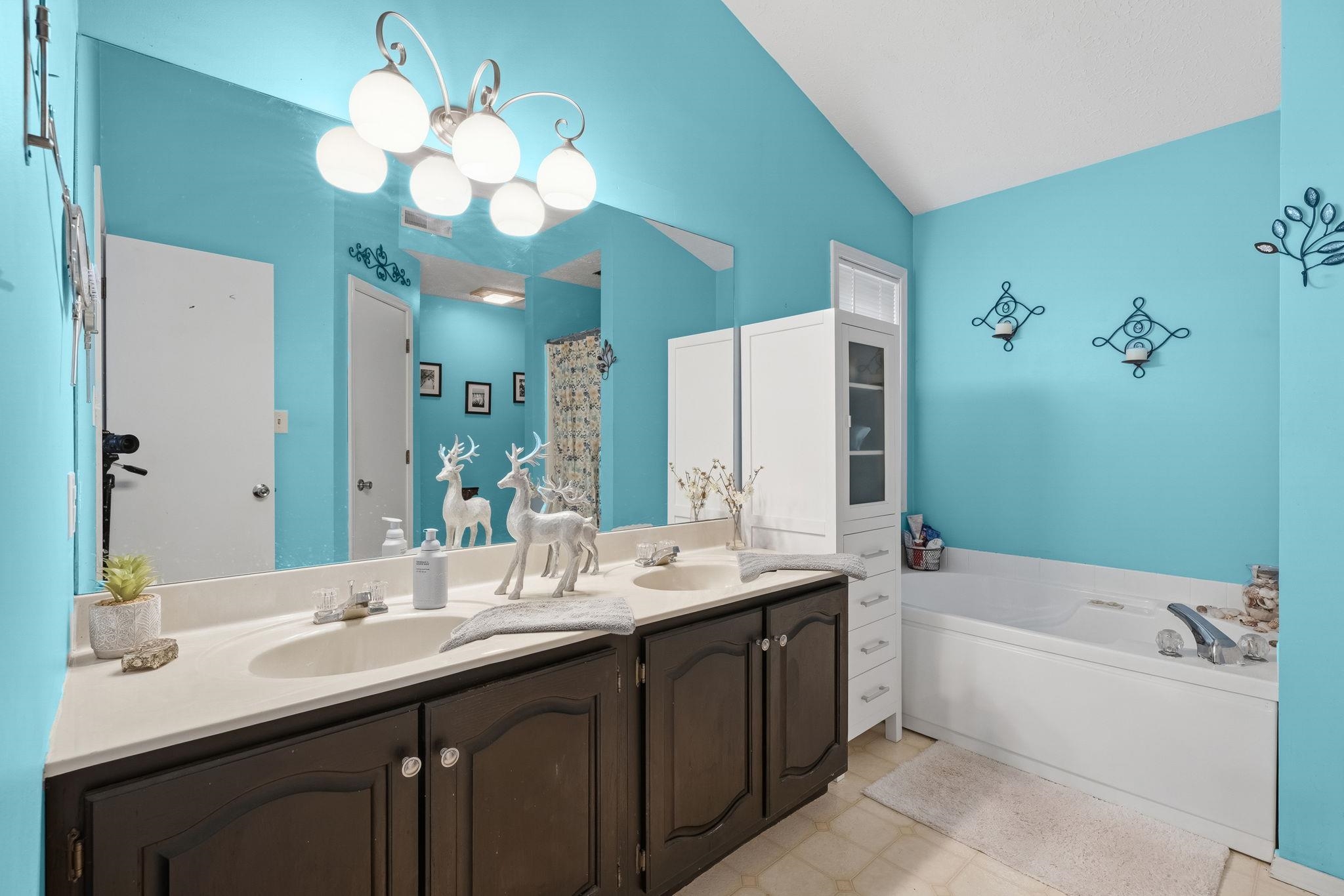 3721 War Admiral Drive, Owensboro, Kentucky 42303, 3 Bedrooms Bedrooms, ,2 BathroomsBathrooms,Single Family Residence,For Sale,War Admiral Drive,95386
