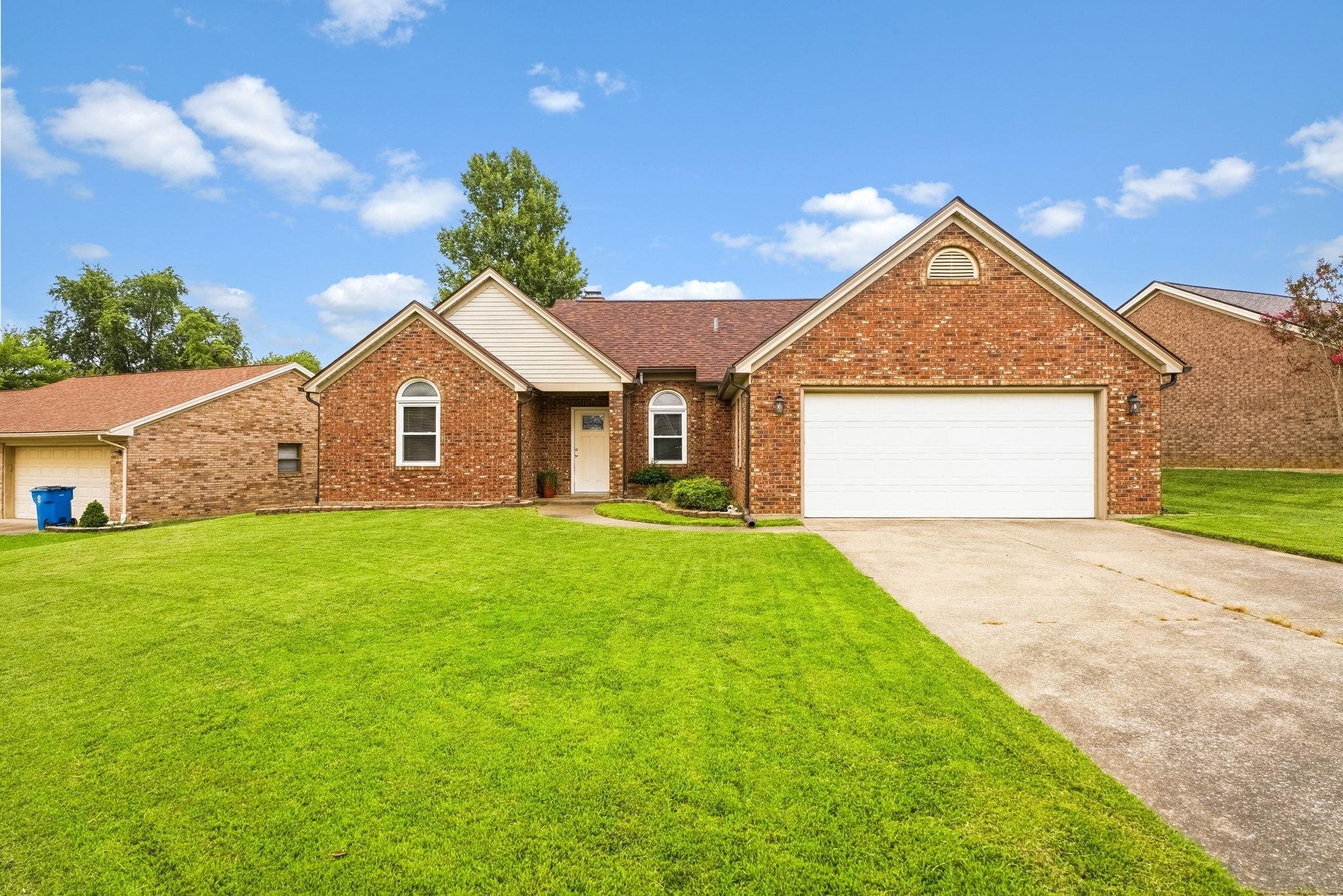 3721 War Admiral Drive, Owensboro, Kentucky 42303, 3 Bedrooms Bedrooms, ,2 BathroomsBathrooms,Single Family Residence,For Sale,War Admiral Drive,95386