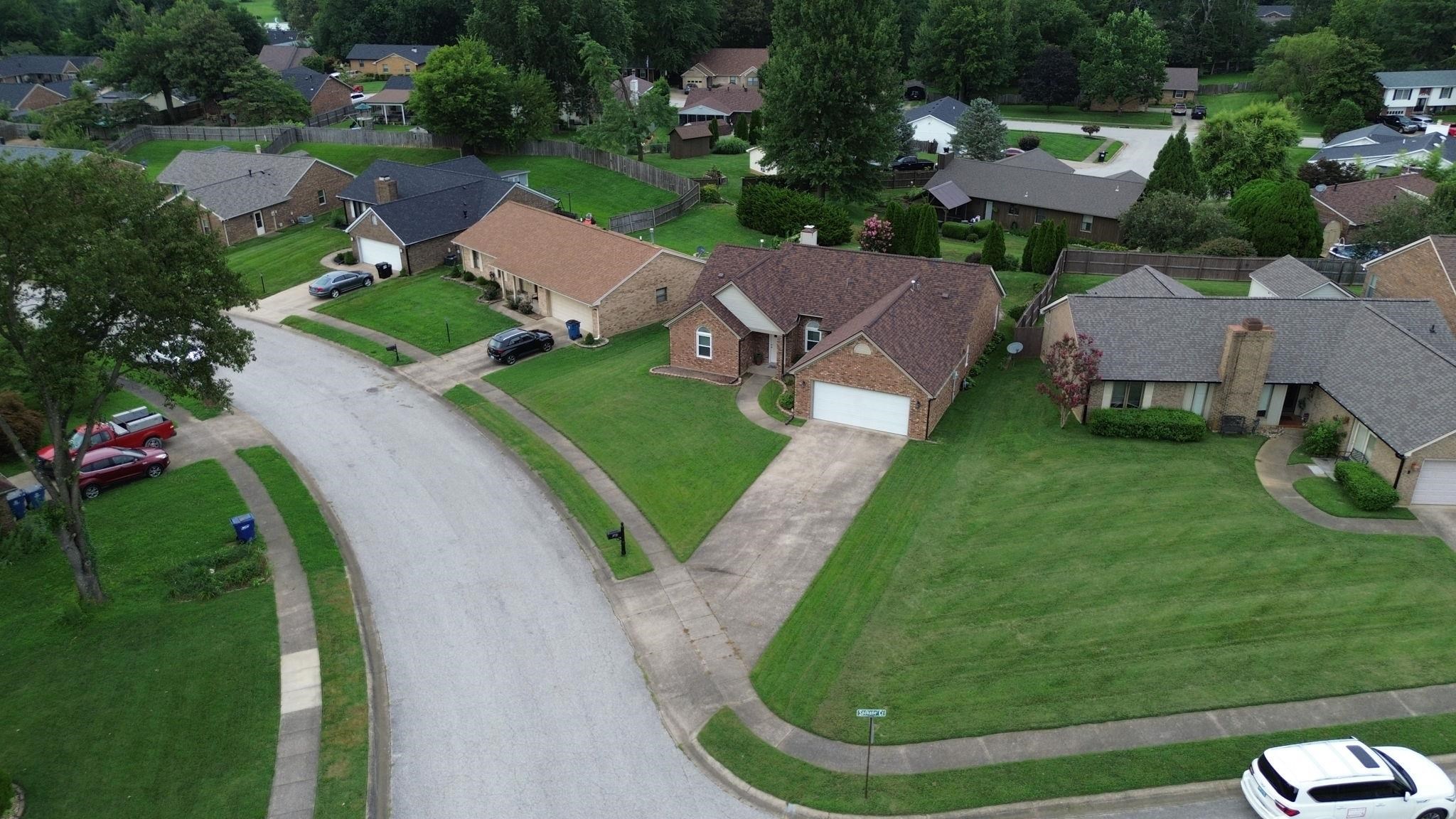 3721 War Admiral Drive, Owensboro, Kentucky 42303, 3 Bedrooms Bedrooms, ,2 BathroomsBathrooms,Single Family Residence,For Sale,War Admiral Drive,95386