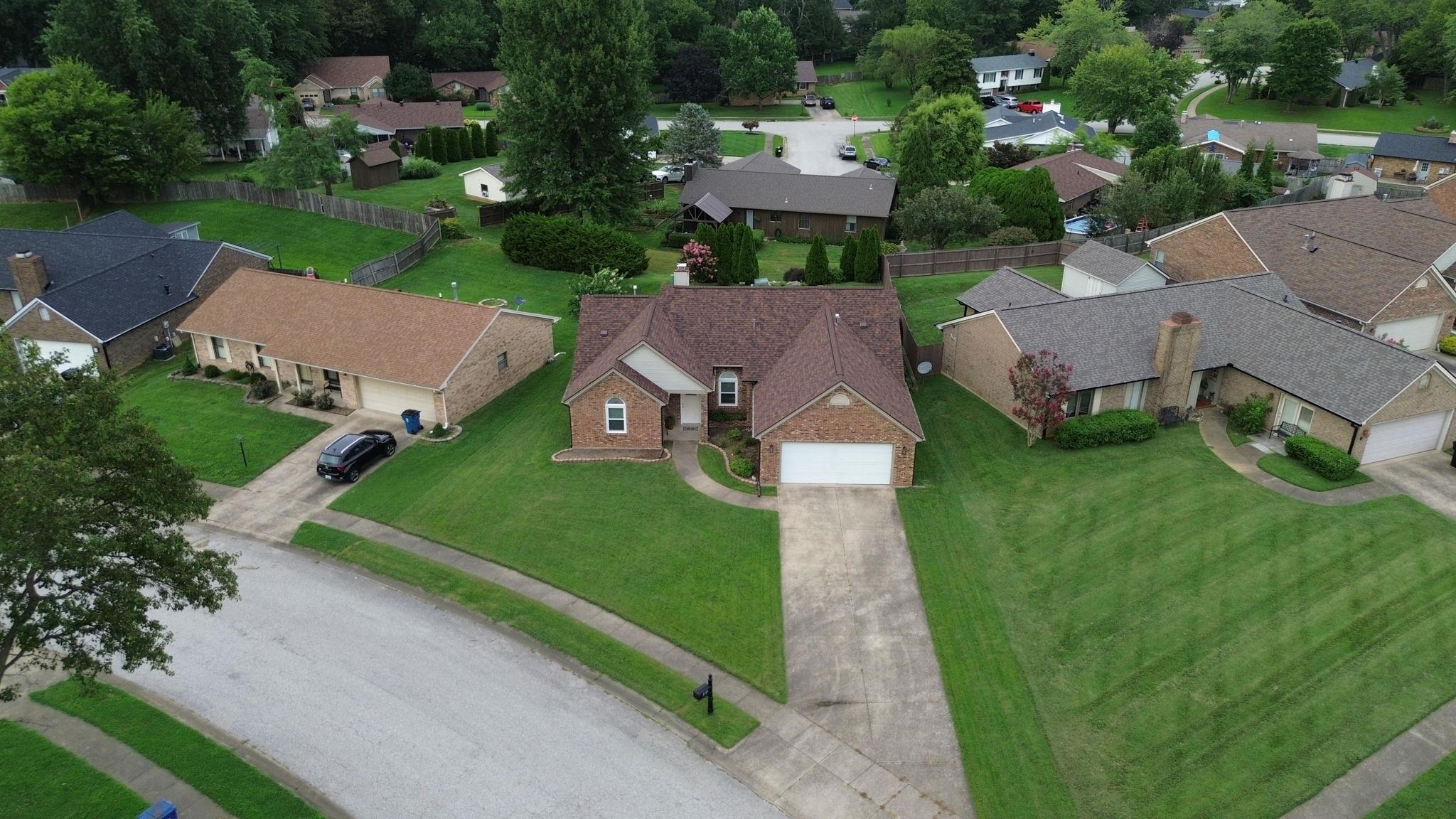 3721 War Admiral Drive, Owensboro, Kentucky 42303, 3 Bedrooms Bedrooms, ,2 BathroomsBathrooms,Single Family Residence,For Sale,War Admiral Drive,95386