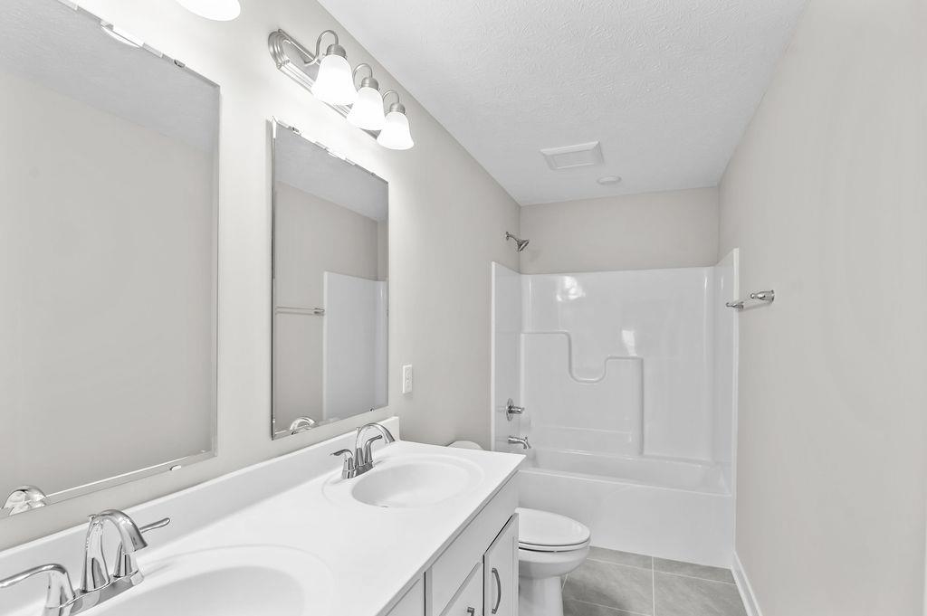 4519 Granite Drive, Owensboro, Kentucky 42301, 4 Bedrooms Bedrooms, ,2 BathroomsBathrooms,Single Family Residence,For Sale,Granite Drive,95396