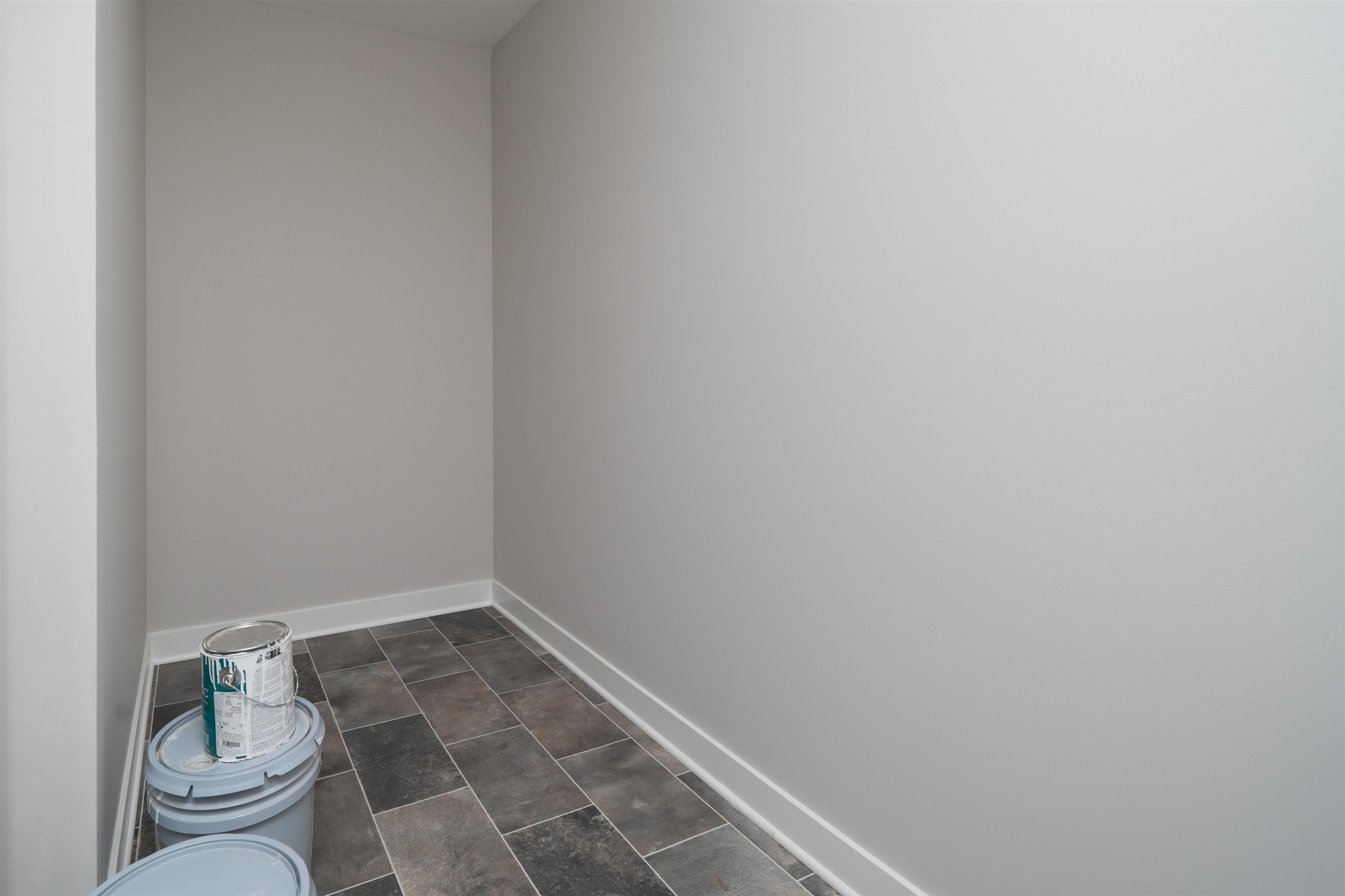 1032 Quartz Dr, Owensboro, Kentucky 42301, 4 Bedrooms Bedrooms, ,2 BathroomsBathrooms,Single Family Residence,For Sale,Quartz Dr,95401