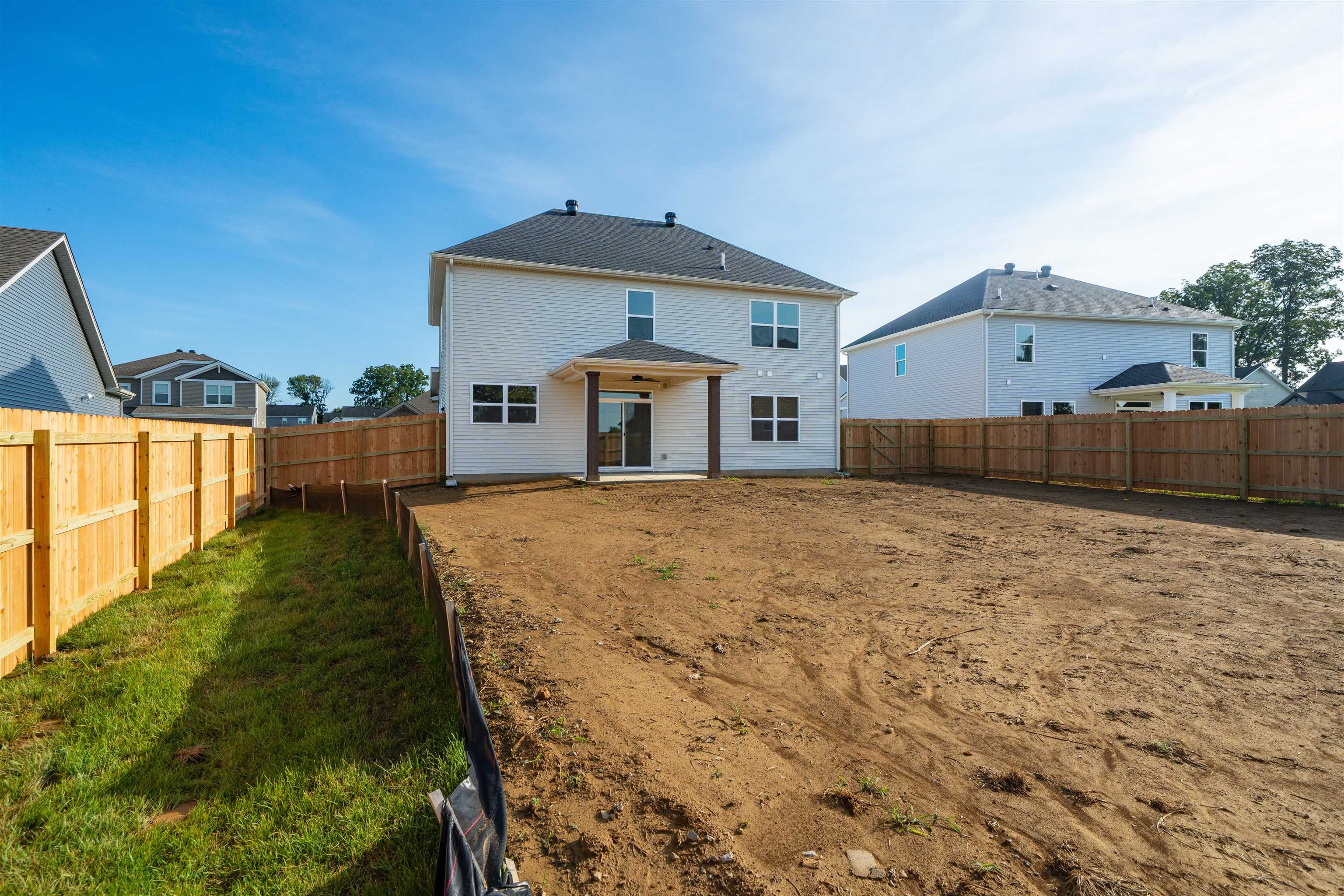 1032 Quartz Dr, Owensboro, Kentucky 42301, 4 Bedrooms Bedrooms, ,2 BathroomsBathrooms,Single Family Residence,For Sale,Quartz Dr,95401