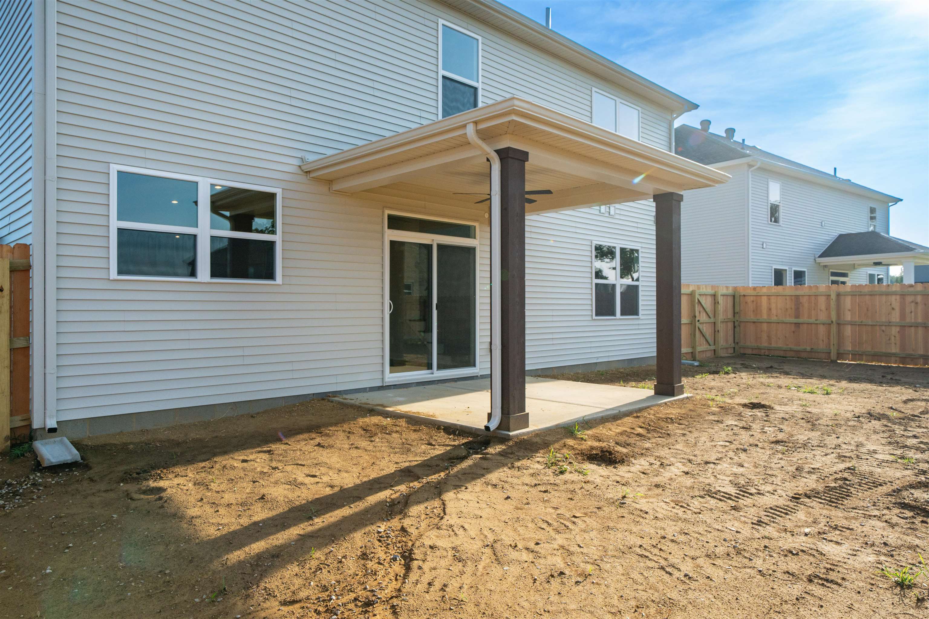 1032 Quartz Dr, Owensboro, Kentucky 42301, 4 Bedrooms Bedrooms, ,2 BathroomsBathrooms,Single Family Residence,For Sale,Quartz Dr,95401
