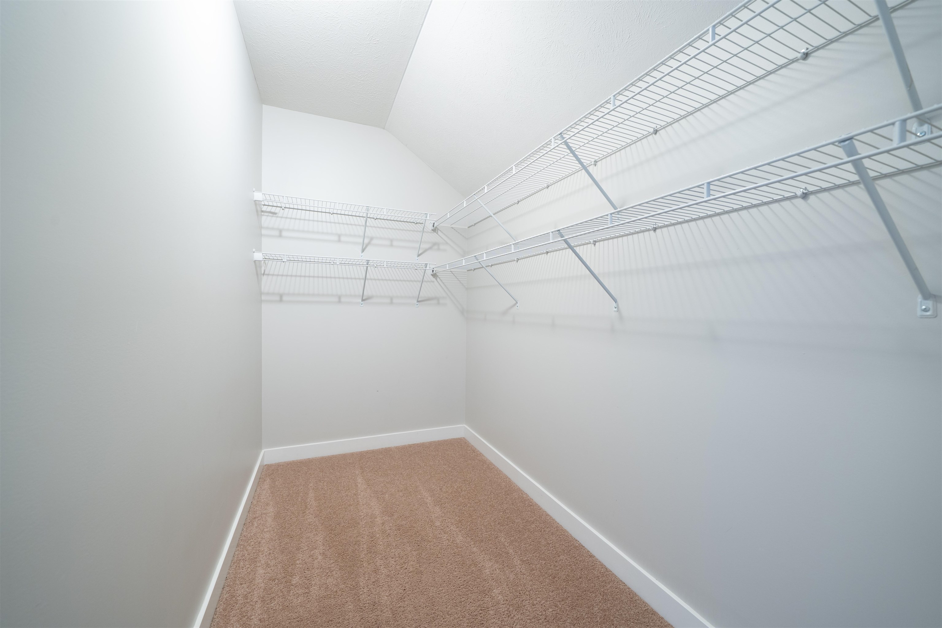 2249 Woodstone Ct, Utica, Kentucky 42376-0000, 4 Bedrooms Bedrooms, ,2 BathroomsBathrooms,Single Family Residence,For Sale,Woodstone Ct,95402