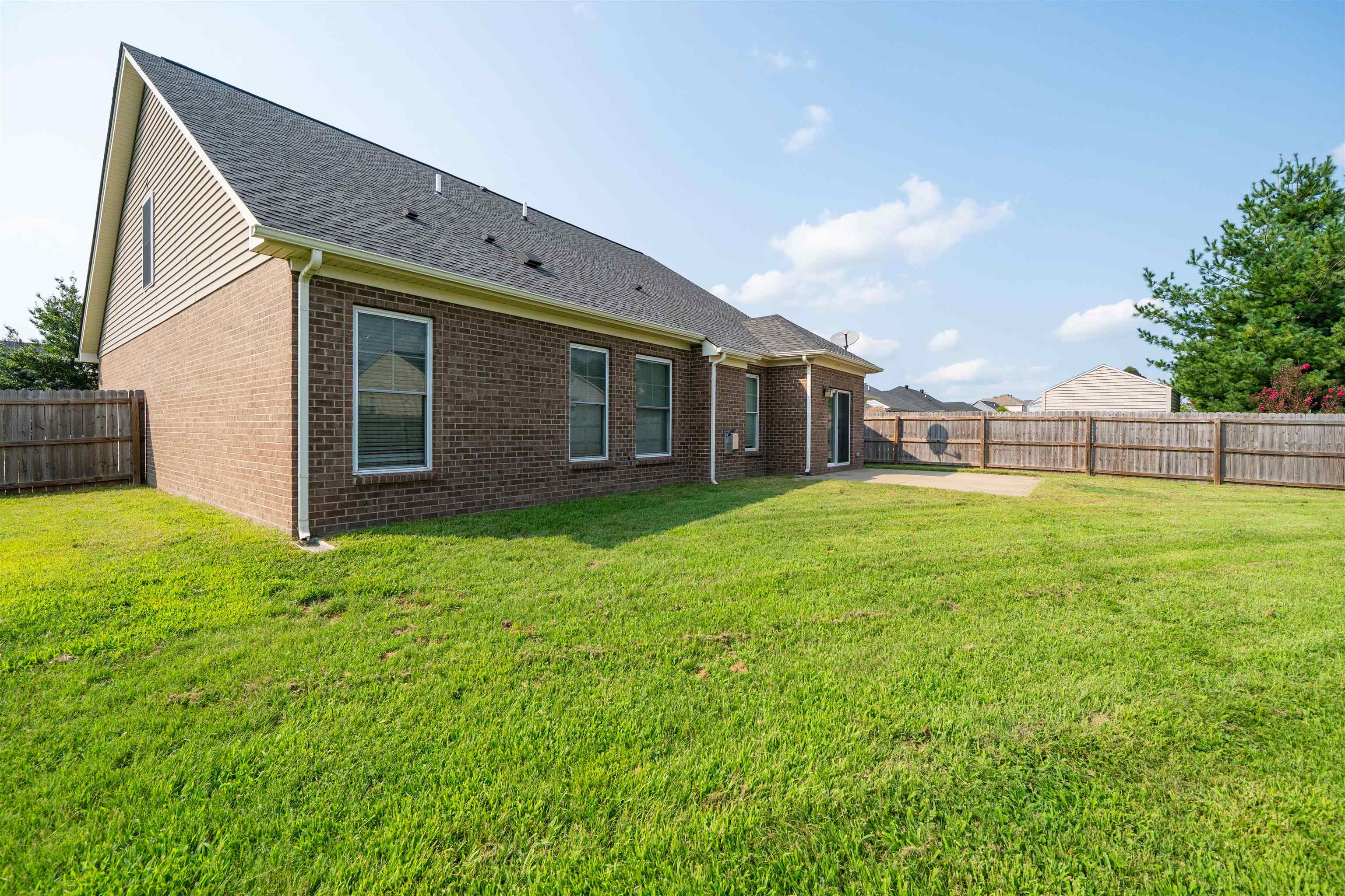 2249 Woodstone Ct, Utica, Kentucky 42376-0000, 4 Bedrooms Bedrooms, ,2 BathroomsBathrooms,Single Family Residence,For Sale,Woodstone Ct,95402
