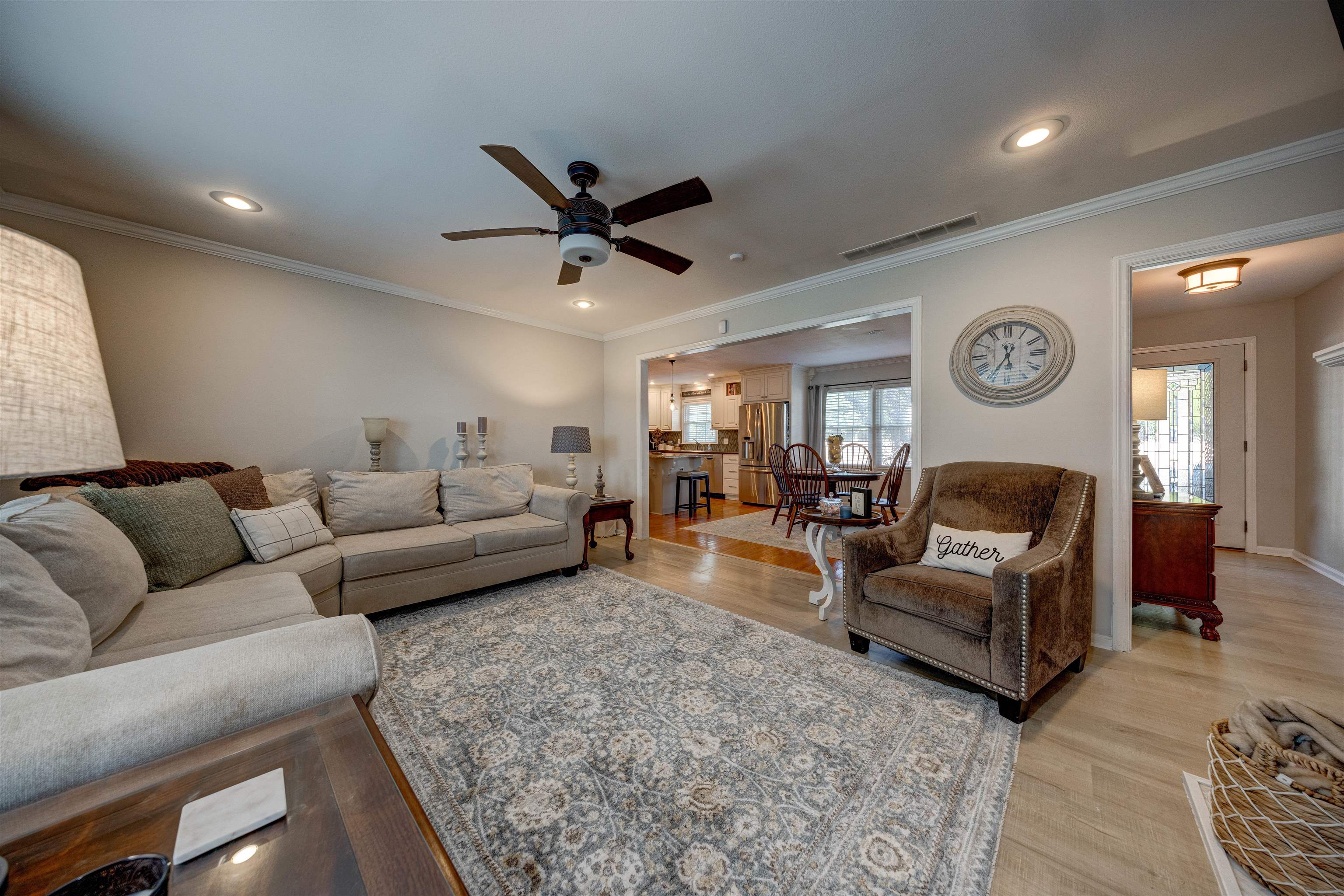 2220 Fieldcrest Dr, Owensboro, Kentucky 42301, 4 Bedrooms Bedrooms, ,3 BathroomsBathrooms,Single Family Residence,For Sale,Fieldcrest Dr,95417