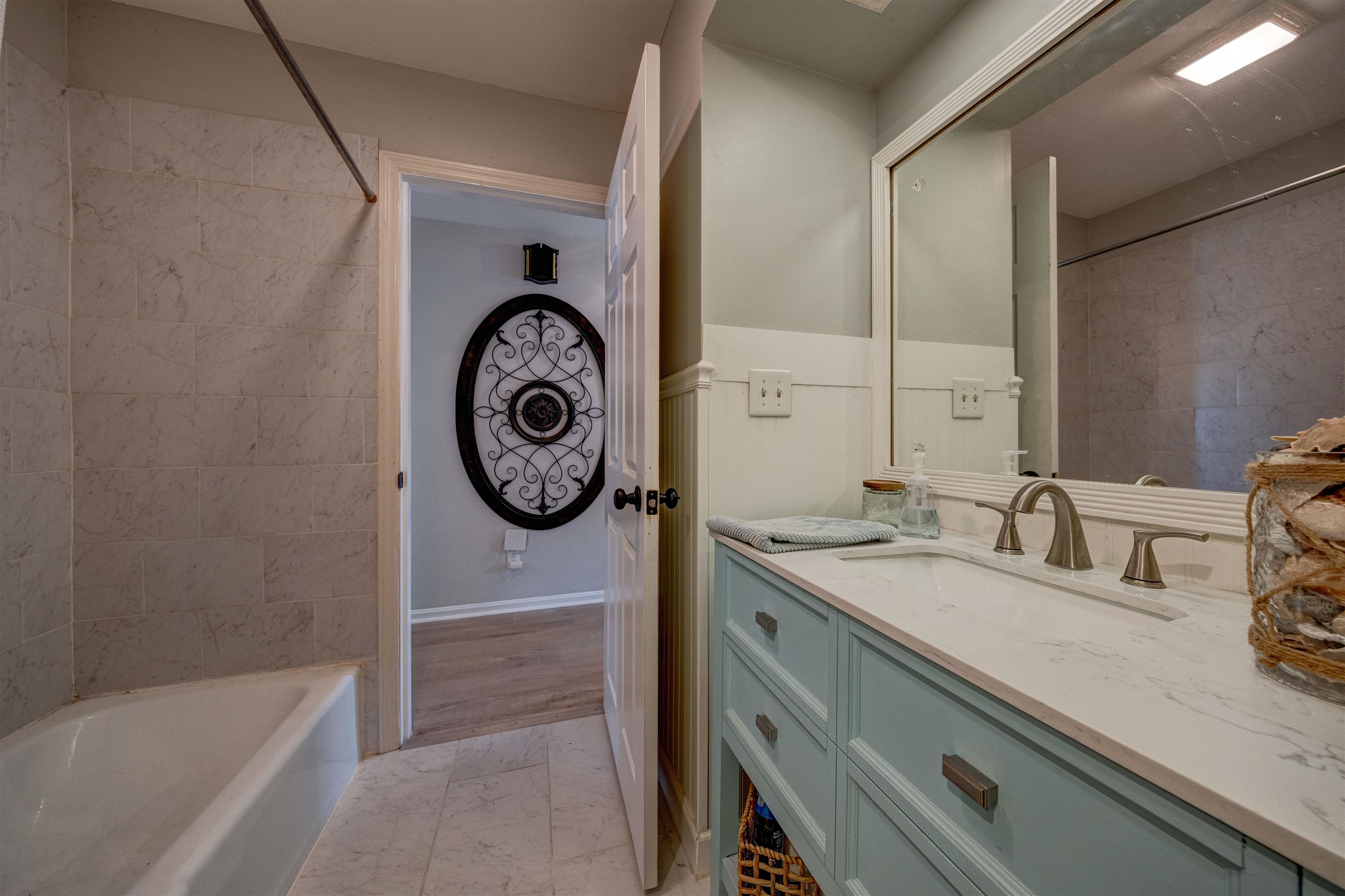 2220 Fieldcrest Dr, Owensboro, Kentucky 42301, 4 Bedrooms Bedrooms, ,3 BathroomsBathrooms,Single Family Residence,For Sale,Fieldcrest Dr,95417