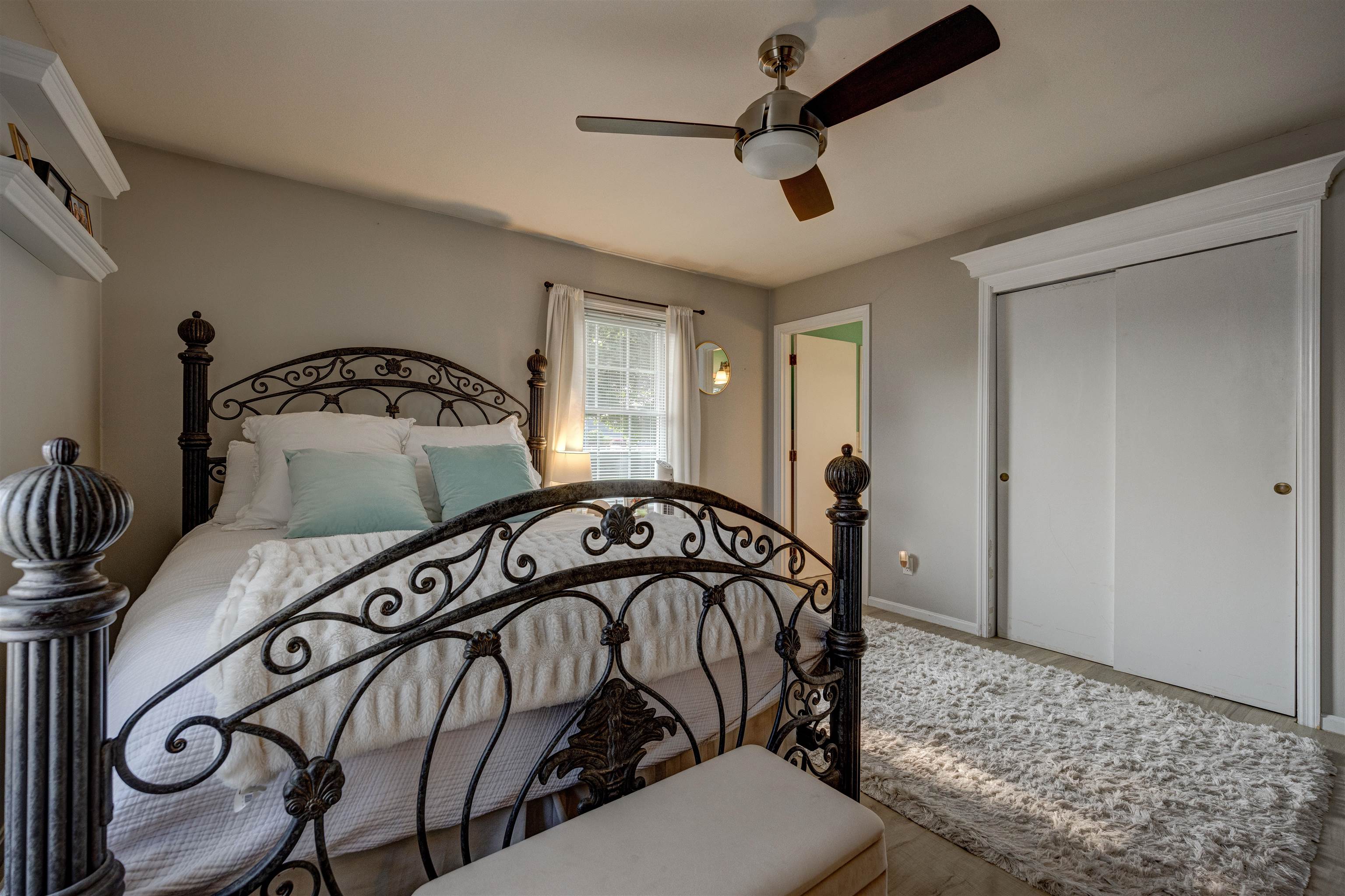 2220 Fieldcrest Dr, Owensboro, Kentucky 42301, 4 Bedrooms Bedrooms, ,3 BathroomsBathrooms,Single Family Residence,For Sale,Fieldcrest Dr,95417