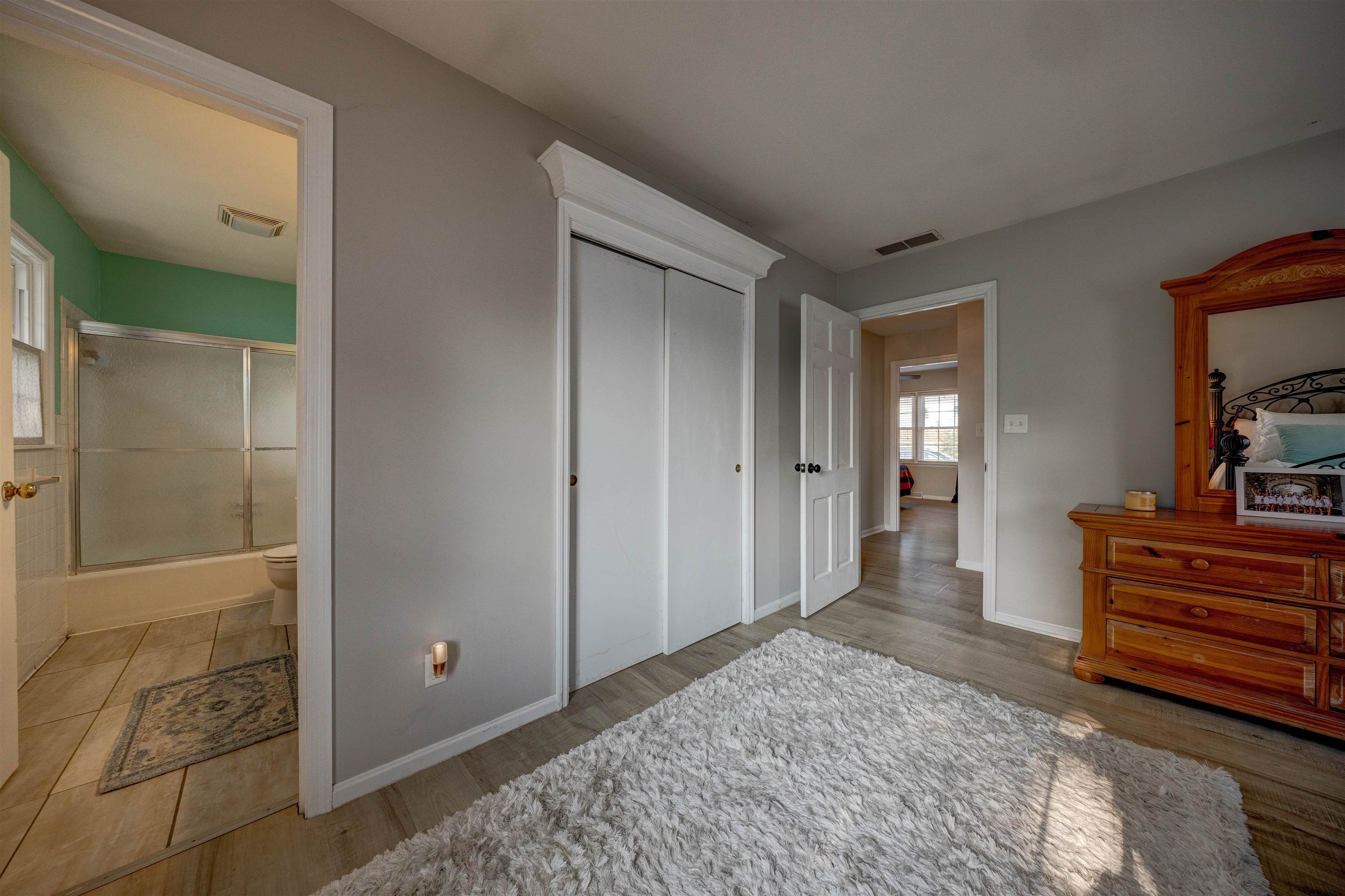 2220 Fieldcrest Dr, Owensboro, Kentucky 42301, 4 Bedrooms Bedrooms, ,3 BathroomsBathrooms,Single Family Residence,For Sale,Fieldcrest Dr,95417