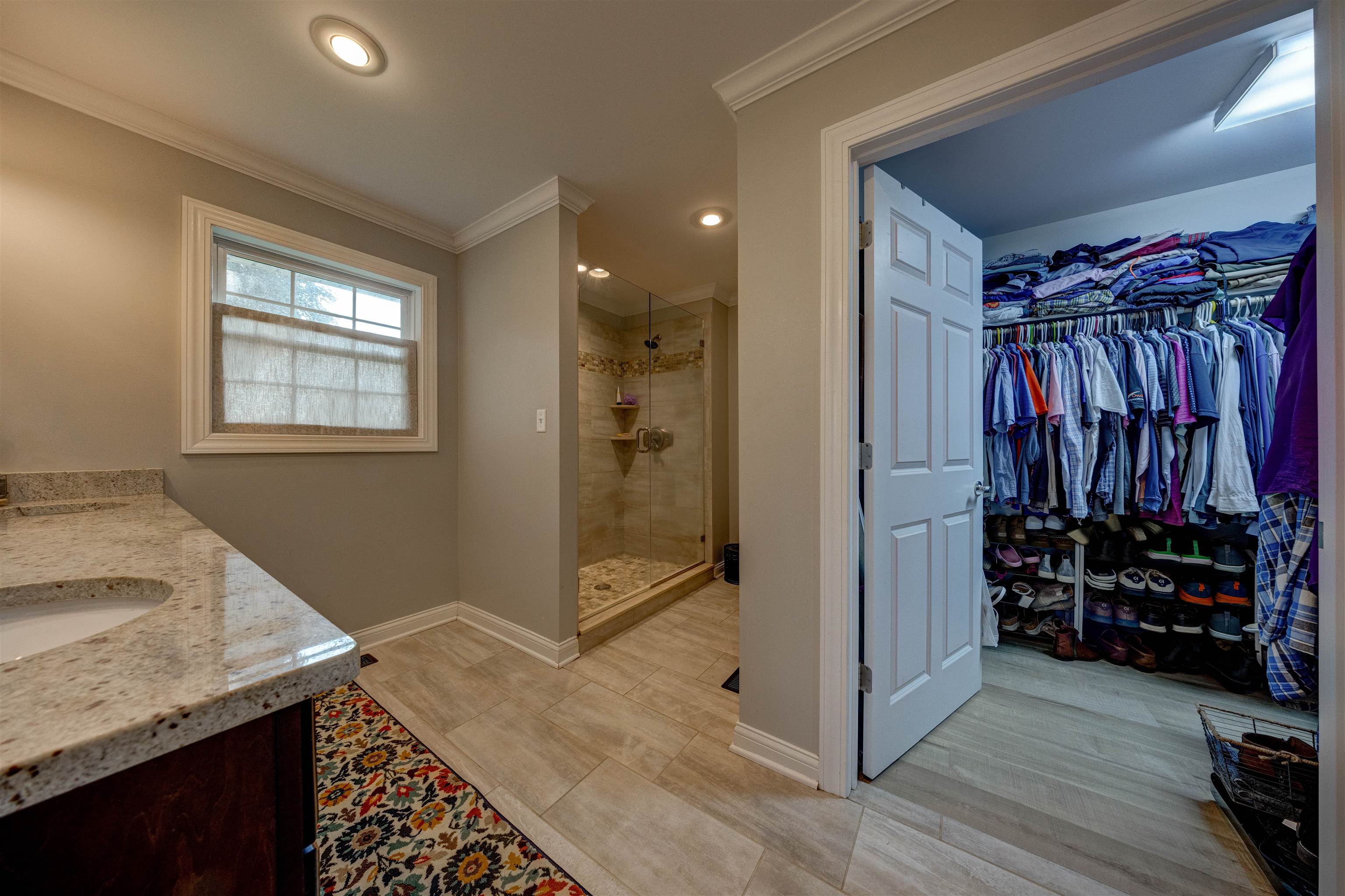 2220 Fieldcrest Dr, Owensboro, Kentucky 42301, 4 Bedrooms Bedrooms, ,3 BathroomsBathrooms,Single Family Residence,For Sale,Fieldcrest Dr,95417