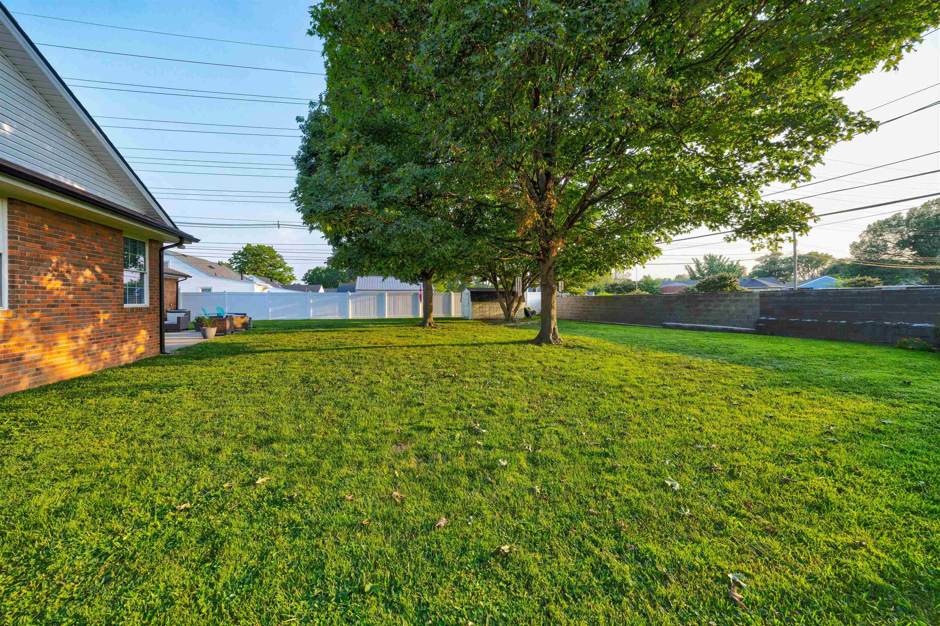 2220 Fieldcrest Dr, Owensboro, Kentucky 42301, 4 Bedrooms Bedrooms, ,3 BathroomsBathrooms,Single Family Residence,For Sale,Fieldcrest Dr,95417