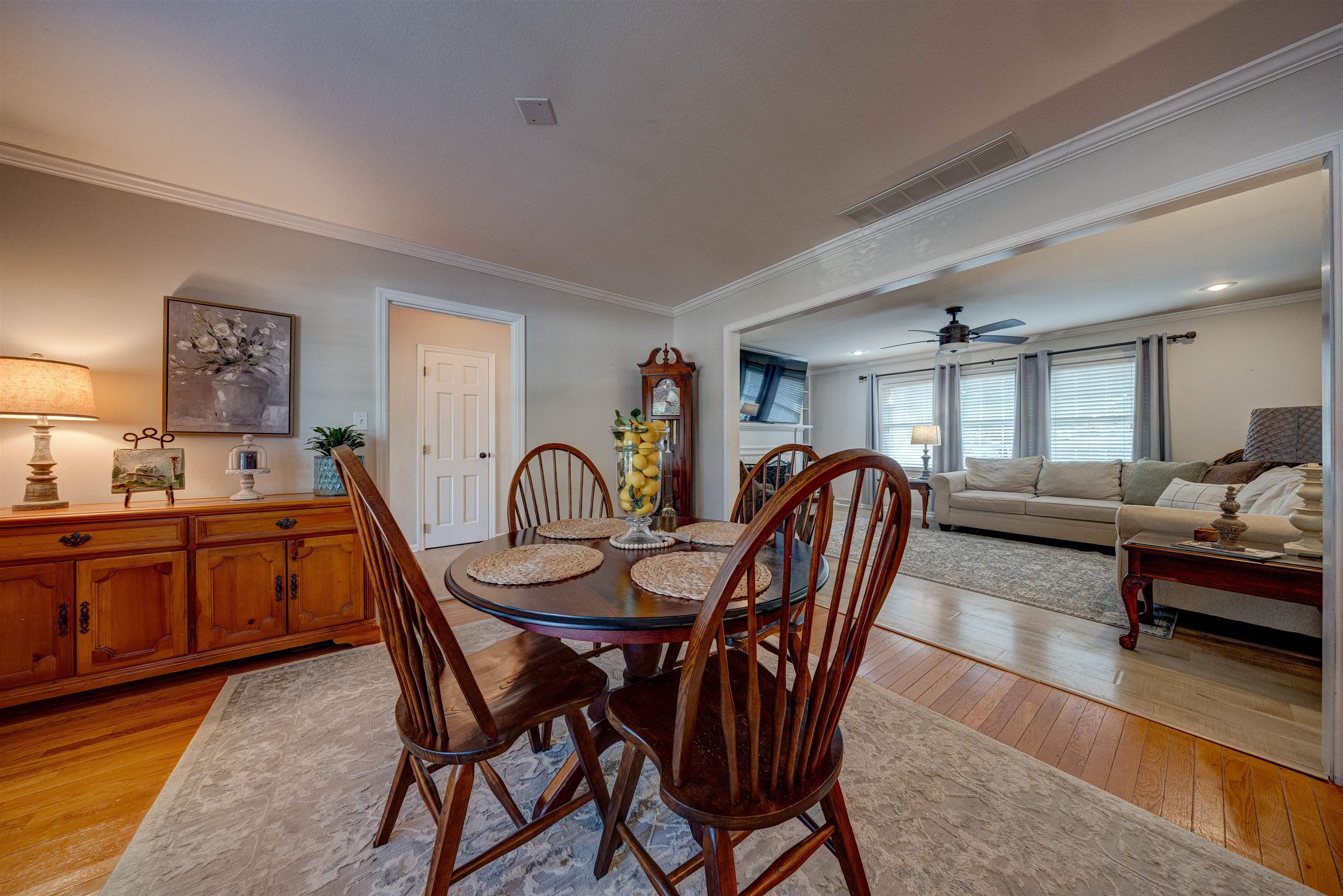 2220 Fieldcrest Dr, Owensboro, Kentucky 42301, 4 Bedrooms Bedrooms, ,3 BathroomsBathrooms,Single Family Residence,For Sale,Fieldcrest Dr,95417
